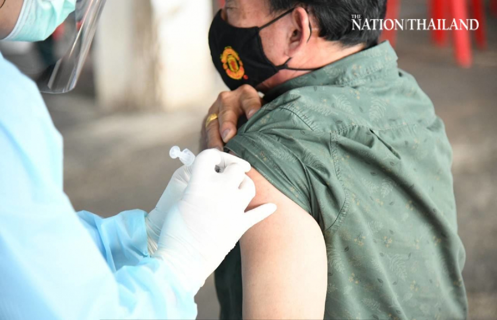 Covid shots rollout kicks off in Bang Khae market