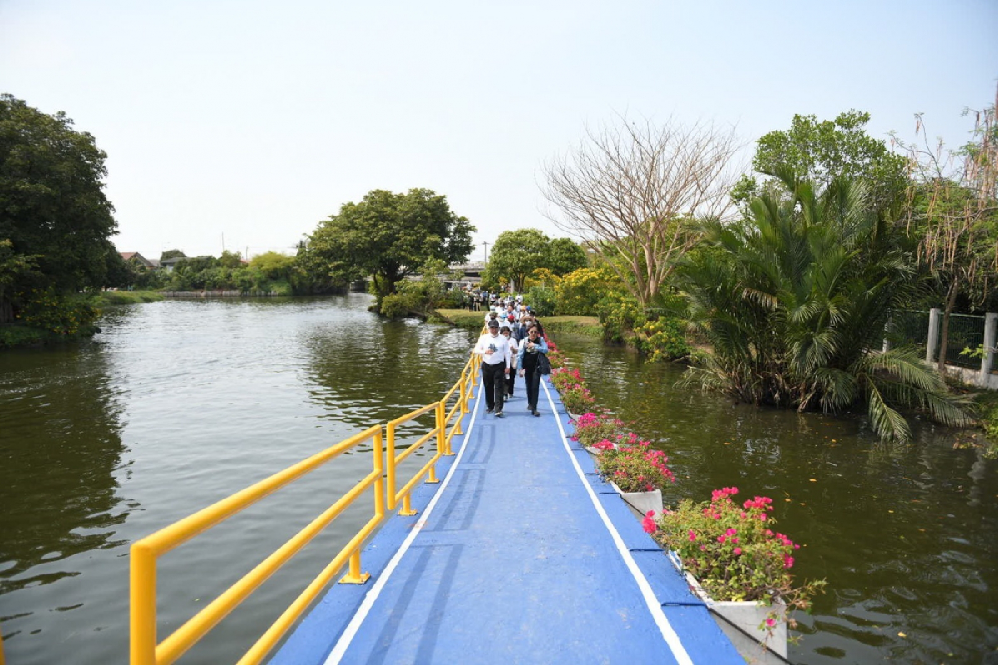 Bangkok officials survey marine tourism attractions to prepare for return of tourists