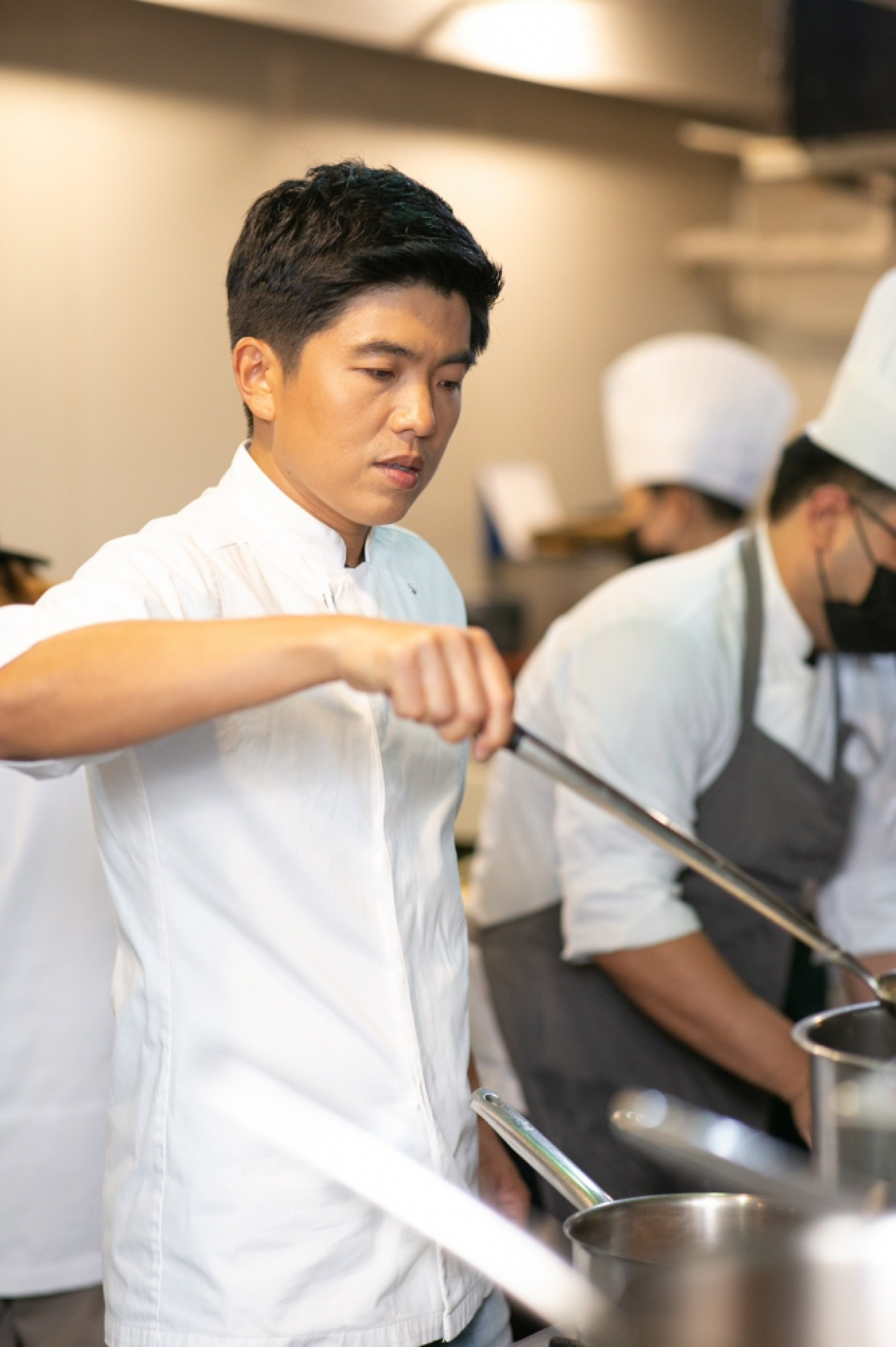 ‘Chef Ton Thitid Tassanakajohn’ of LeDu restaurant, the first Thai chef who won 4th place award from Asia's 50 Best Restaurants 2021.