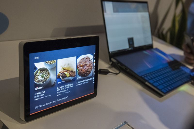 An Amazon.com Echo Show is displayed at CES 2020 in Las Vegas, Nevada, on Jan. 9, 2020. MUST CREDIT: Bloomberg photo by Bridget Bennett.