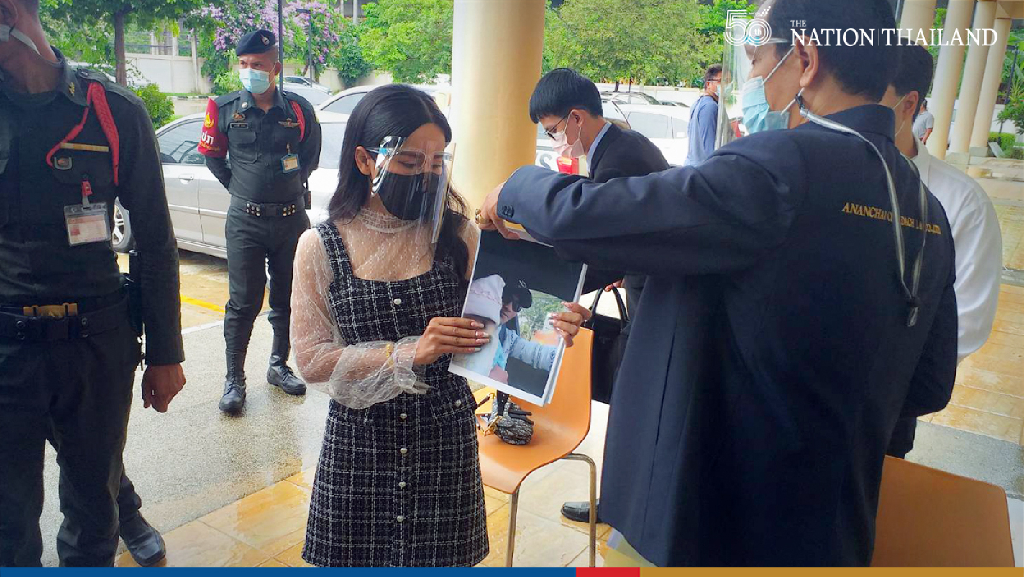 Woman slaps Muay Thai champ with child-support lawsuit