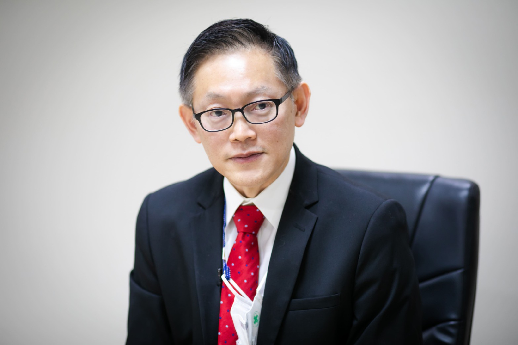 Dr Jadej Thammatacharee Secretary-General of National Health Security Office 