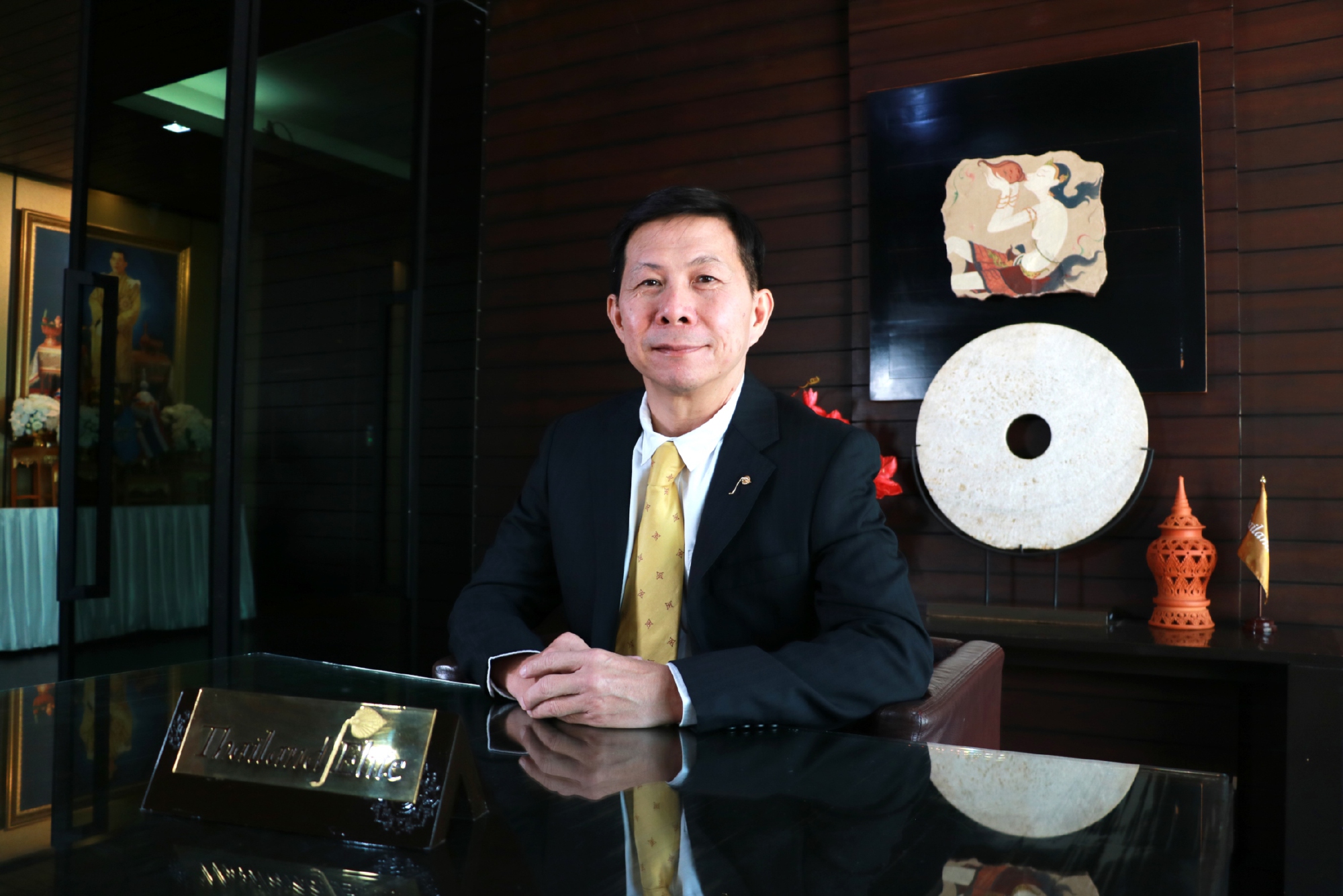CBRE ties up with Thailand Elite Card to offer one-stop services to foreign property buyers