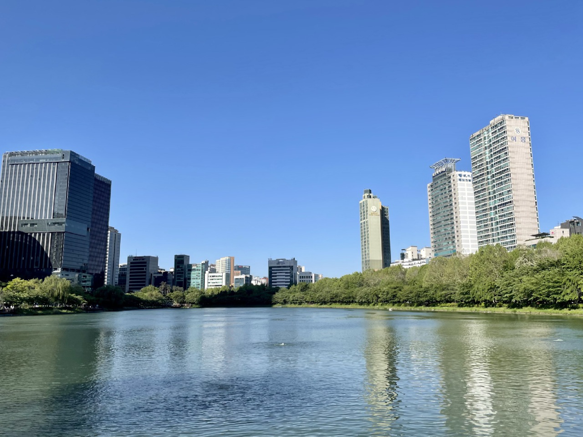 Green architecture brings fresh air