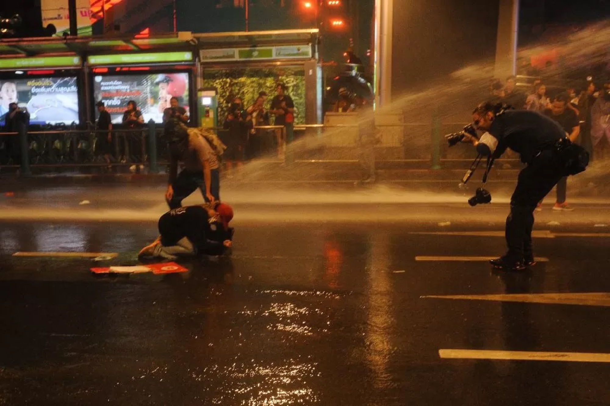 Dramatic shots of pro-democracy protests win Thai press freedom contest