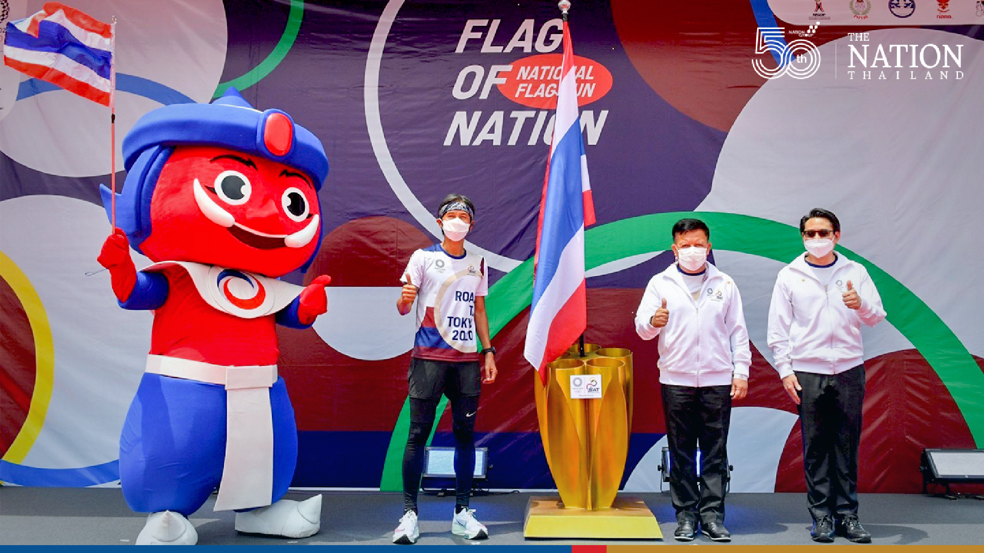 Toon Bodyslam rocks flag on last leg of Thailand’s 4,606km Olympic relay