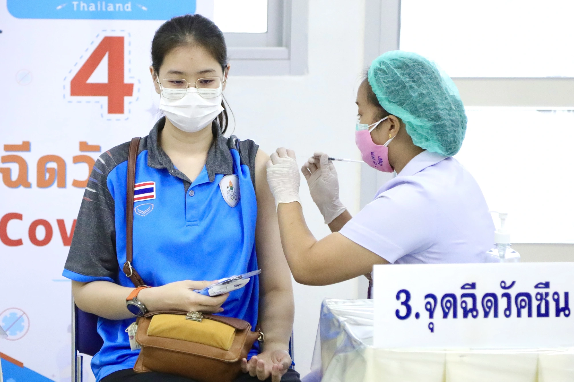 Volleyball stars get Covid jabs before tournament in Italy