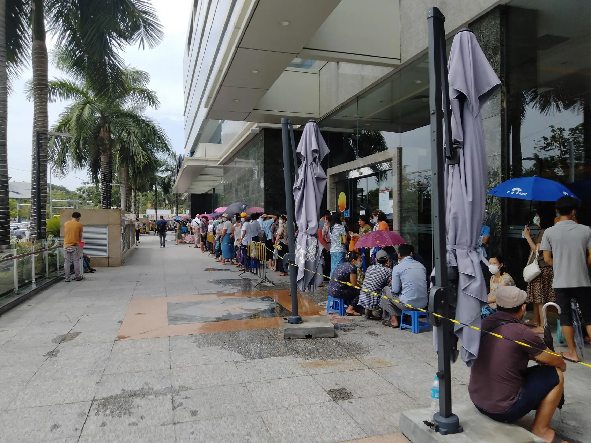 Cash & bank woes in Myanmar