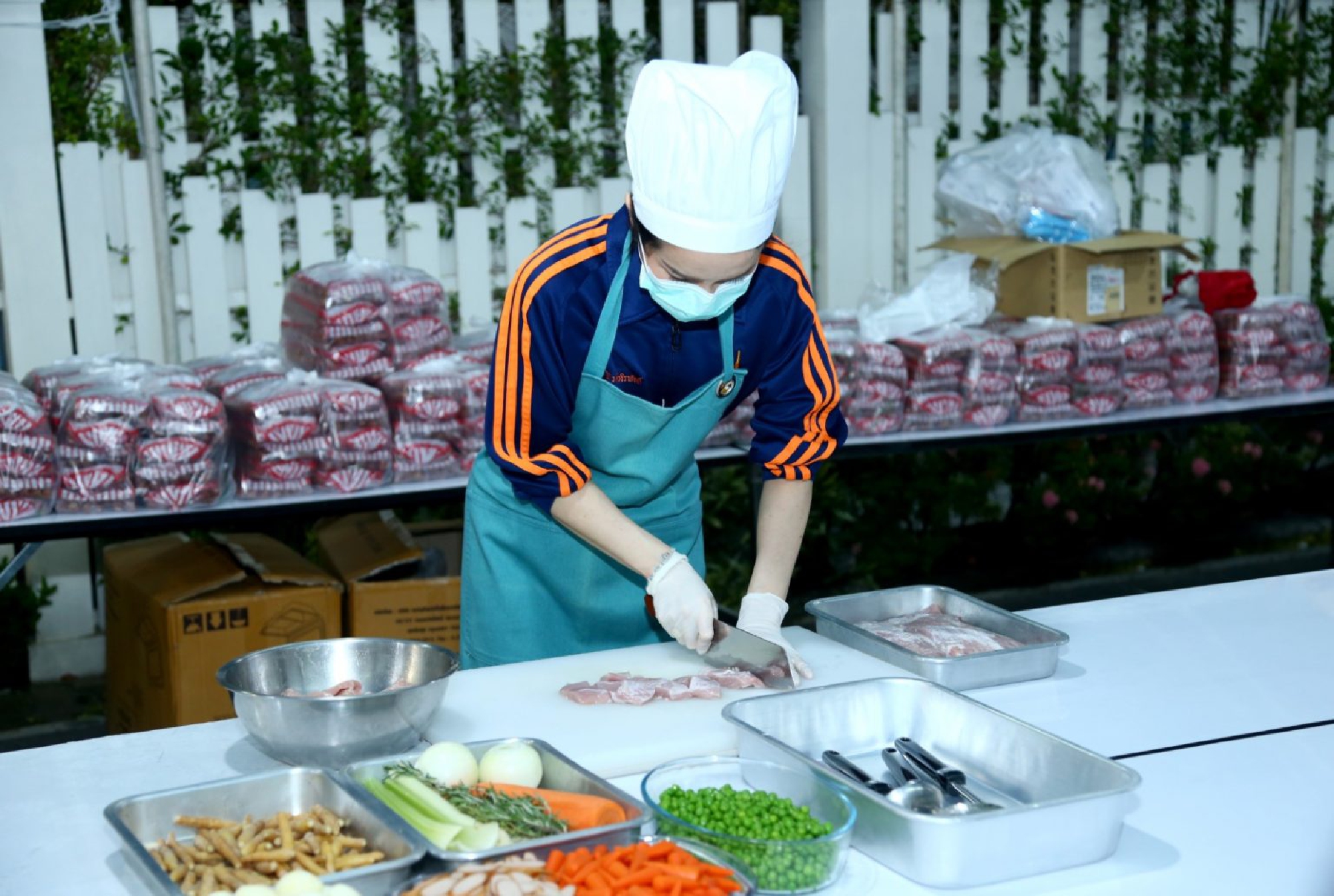 King cooks nutritious, hot meals for medics