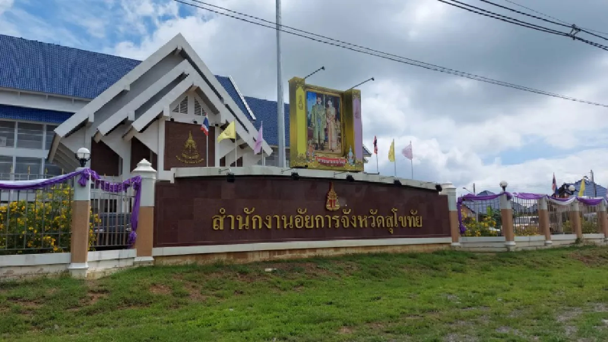 Thais rally to ensure 4 Sukhothai sisters don’t lose their home