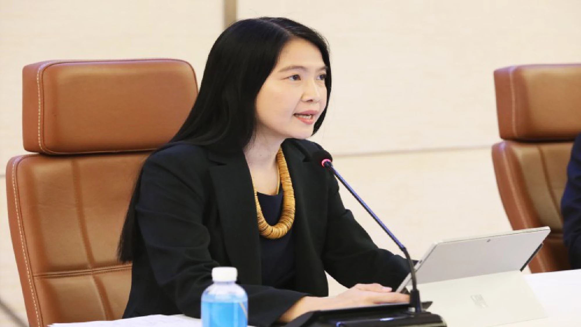 Turn in your state welfare cards if you want shopping subsidies, says govt