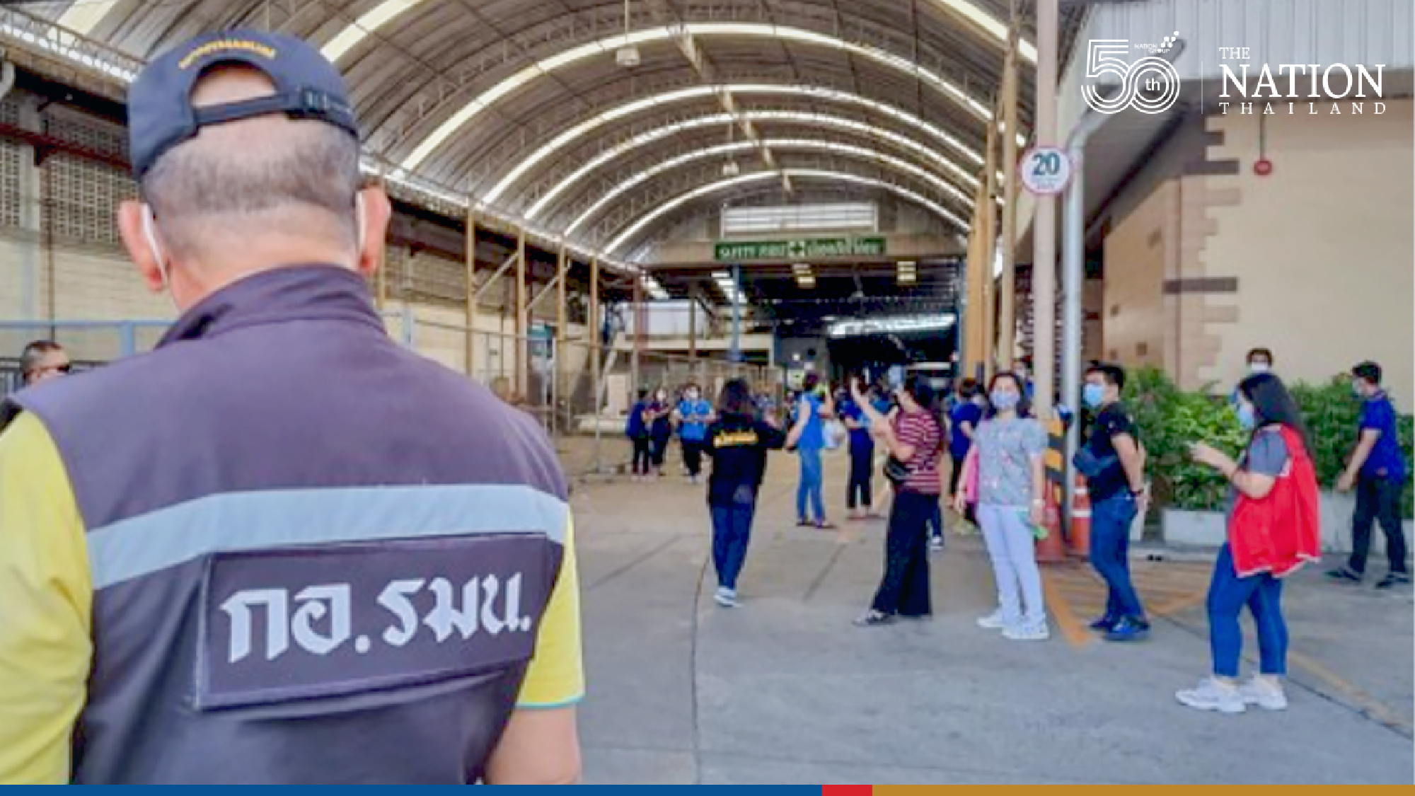 Nonthaburi workers strike after Covid-hit factory stays open