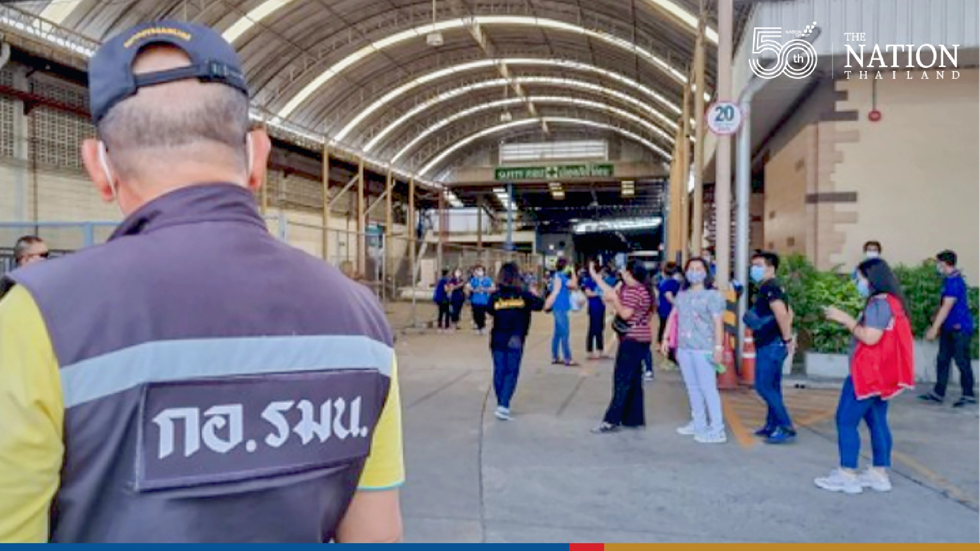 Nonthaburi workers strike after Covid-hit factory stays open