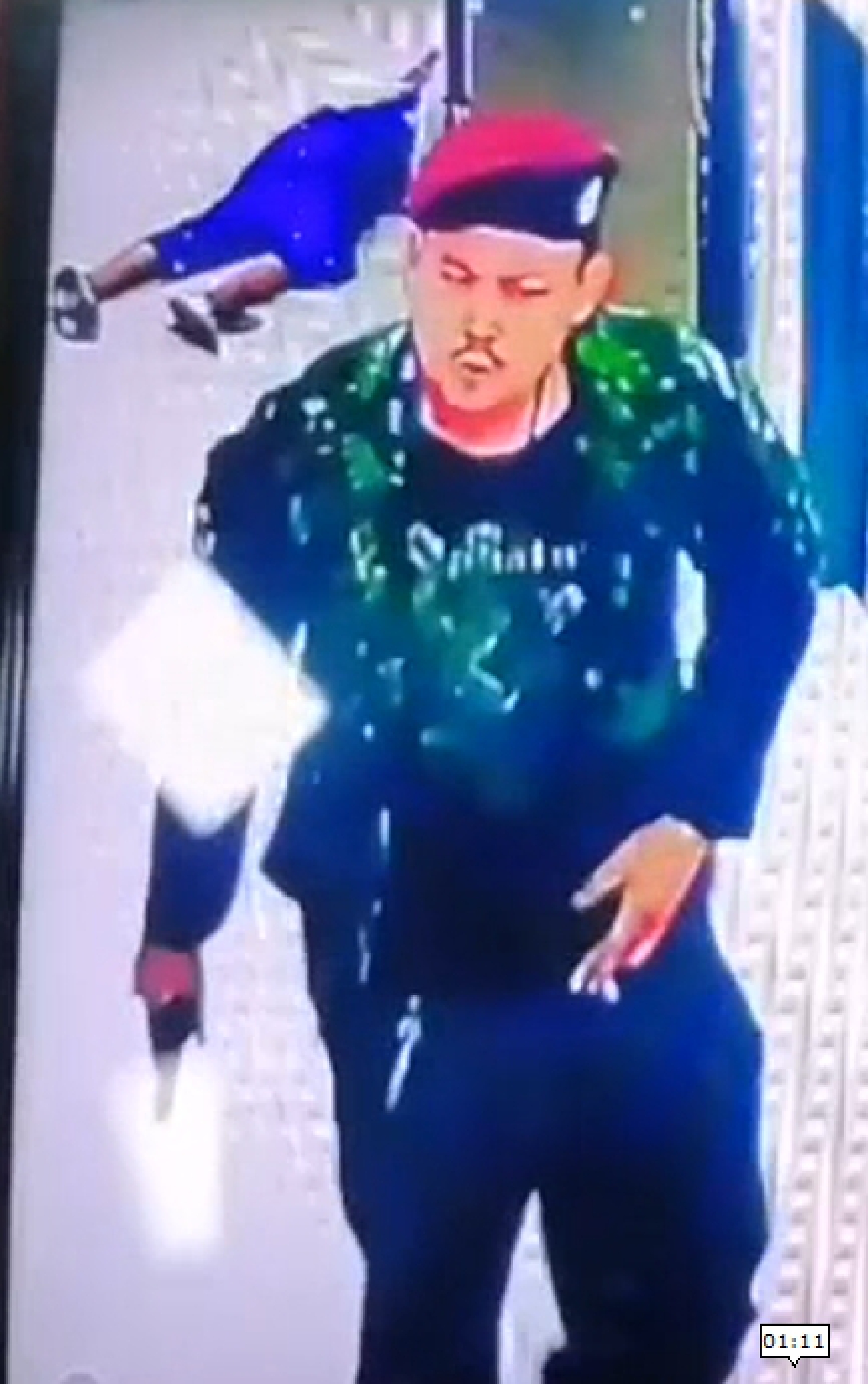 Gunman shoots up Pathum Thani field hospital, kills a Covid-19 patient