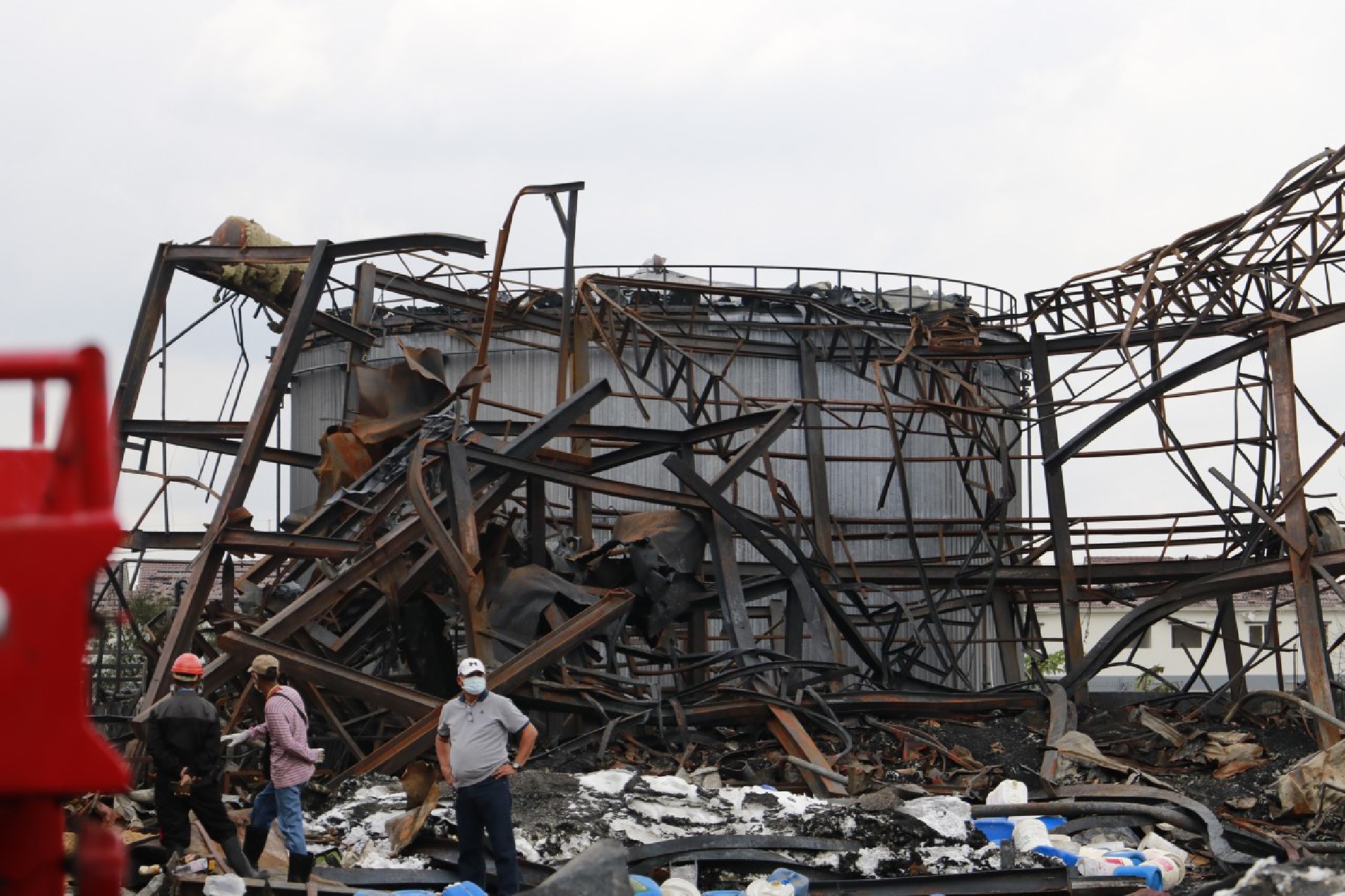 Disposal of chemical at Samut Prakan blast site to take 5-10 days