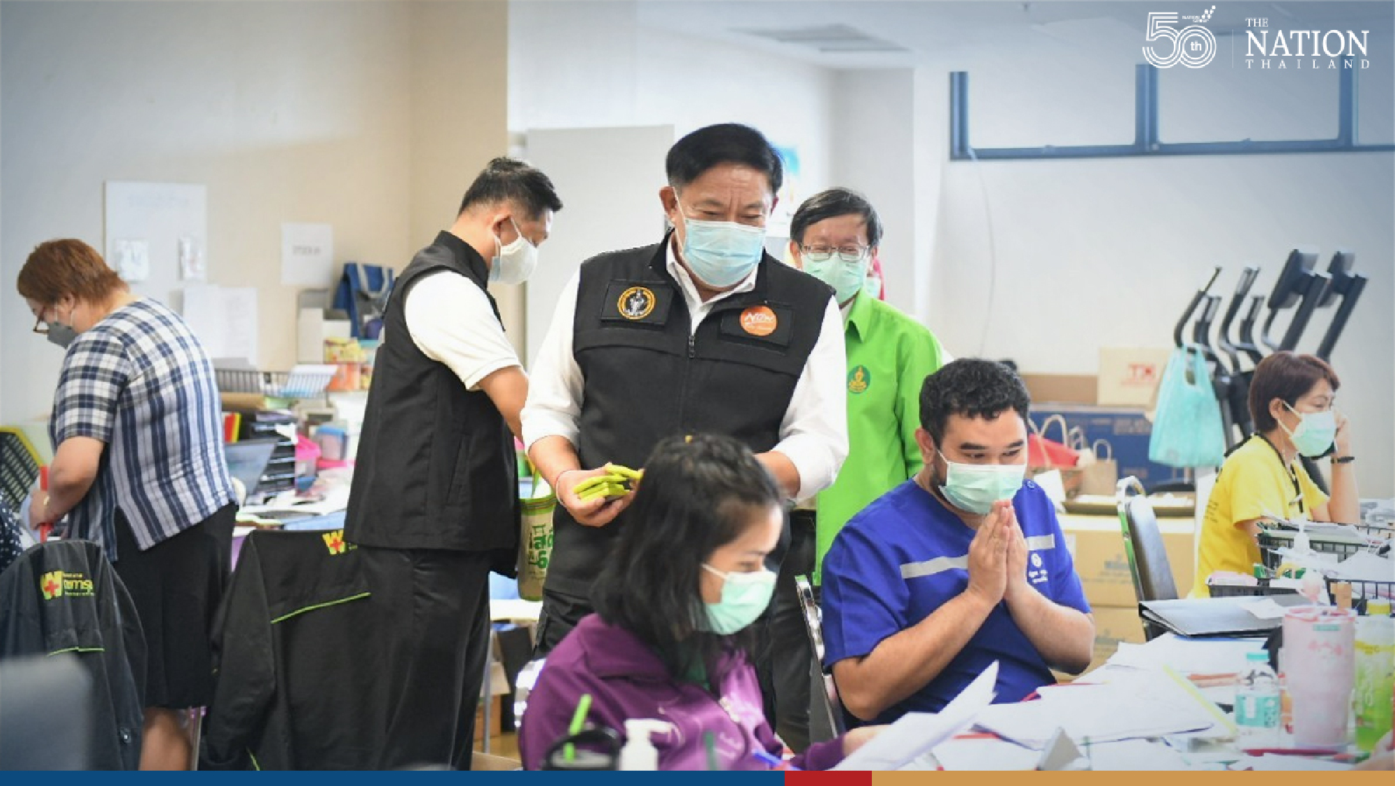 Bangkok Governor oversees Erawan 2 field hospital