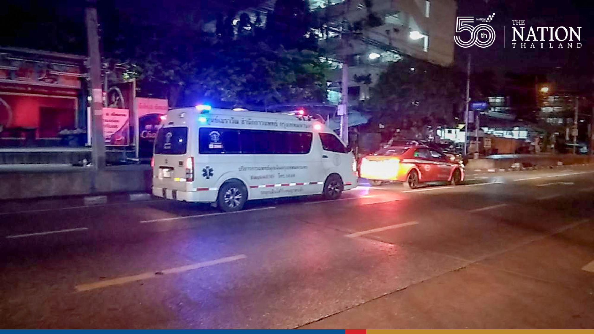 Man collapses on Bangkok street, do-gooder cabby takes him to hospital