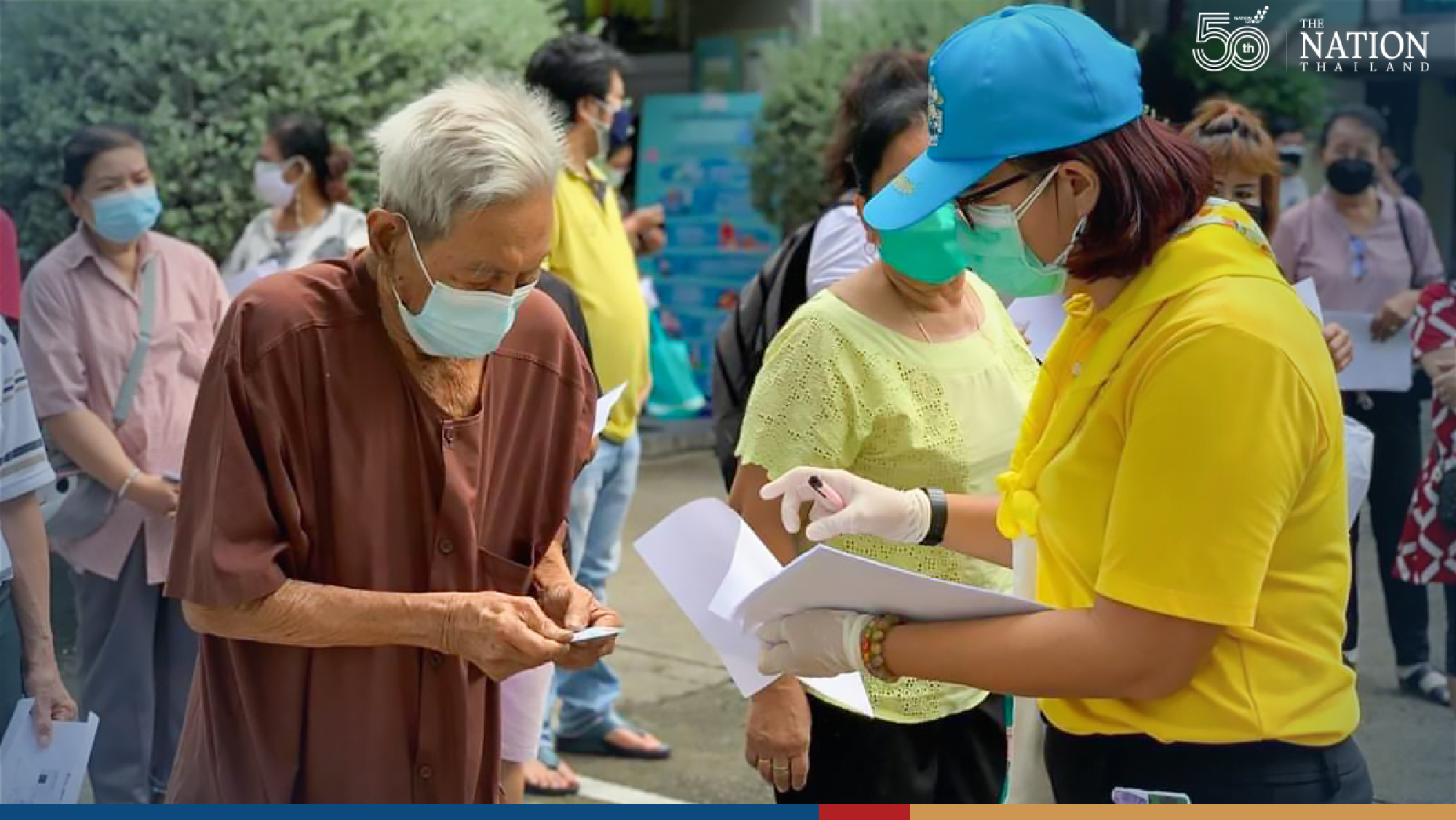 BMA Covid-19 response team sweeps through 201 Bangkok communities