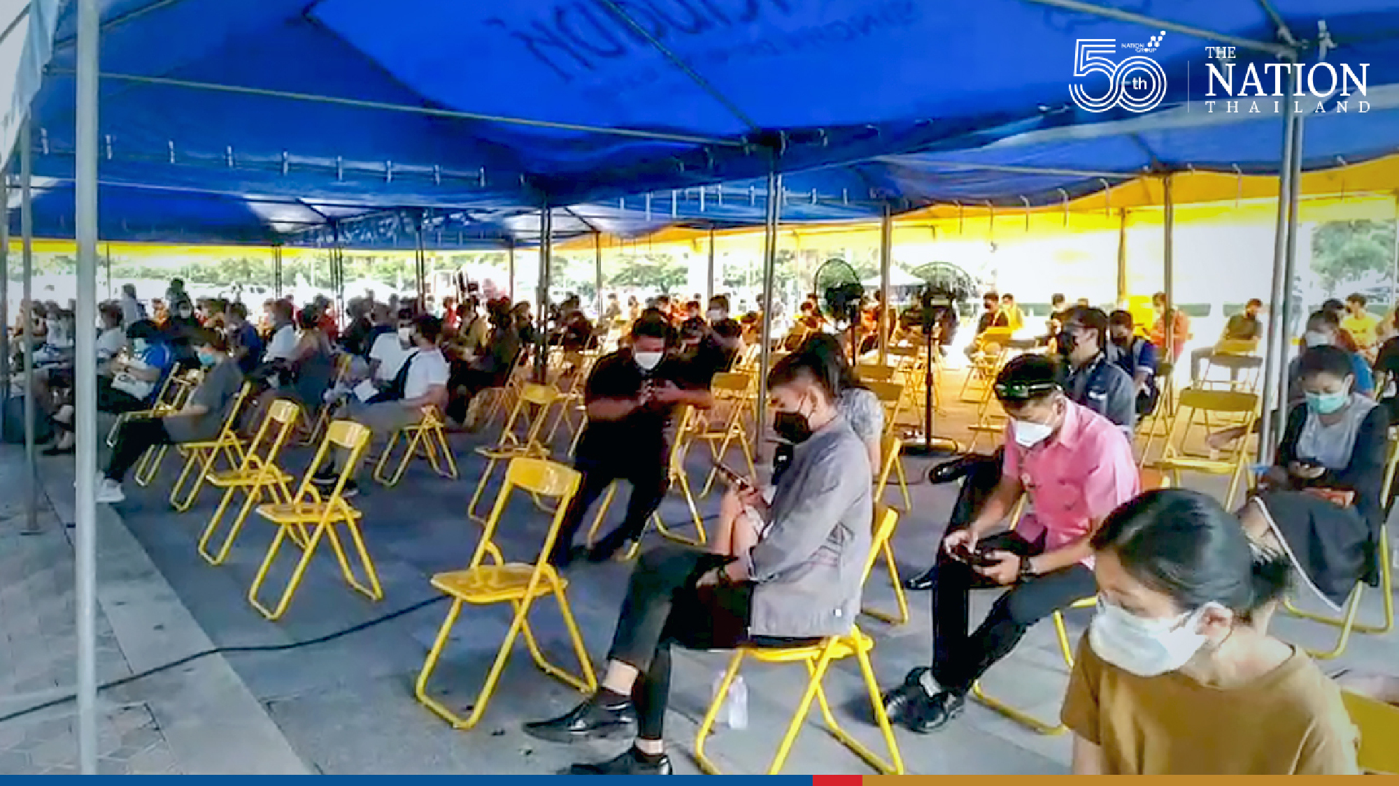 People flock to Rajamangala Stadium for rapid tests