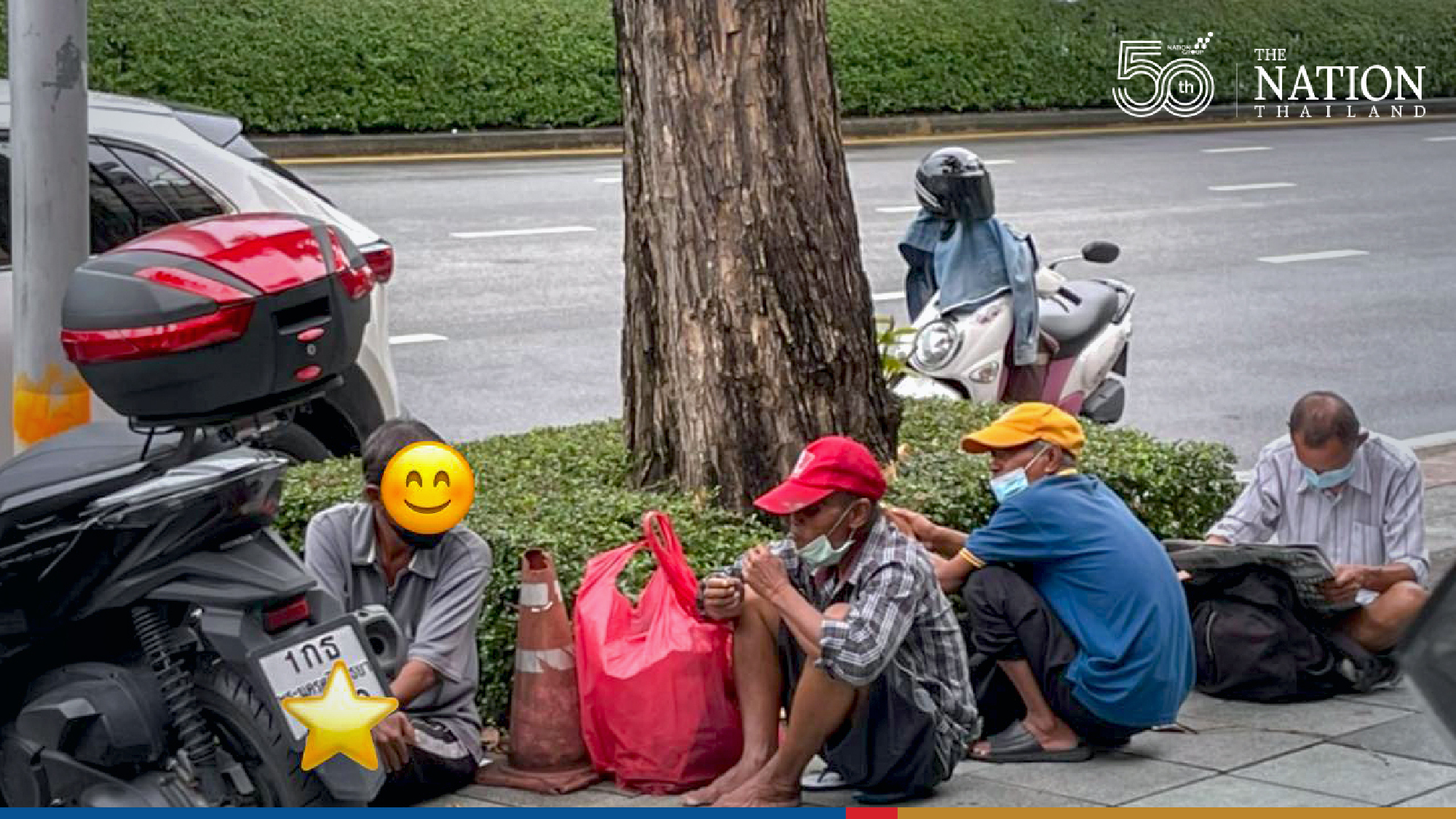 Kind farmer leads volunteer mission to feed Bangkokians hit by virus crisis