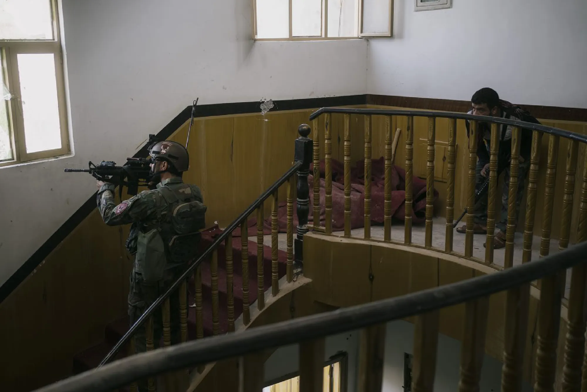 Taliban advances into major Afghan cities for first time in two decades