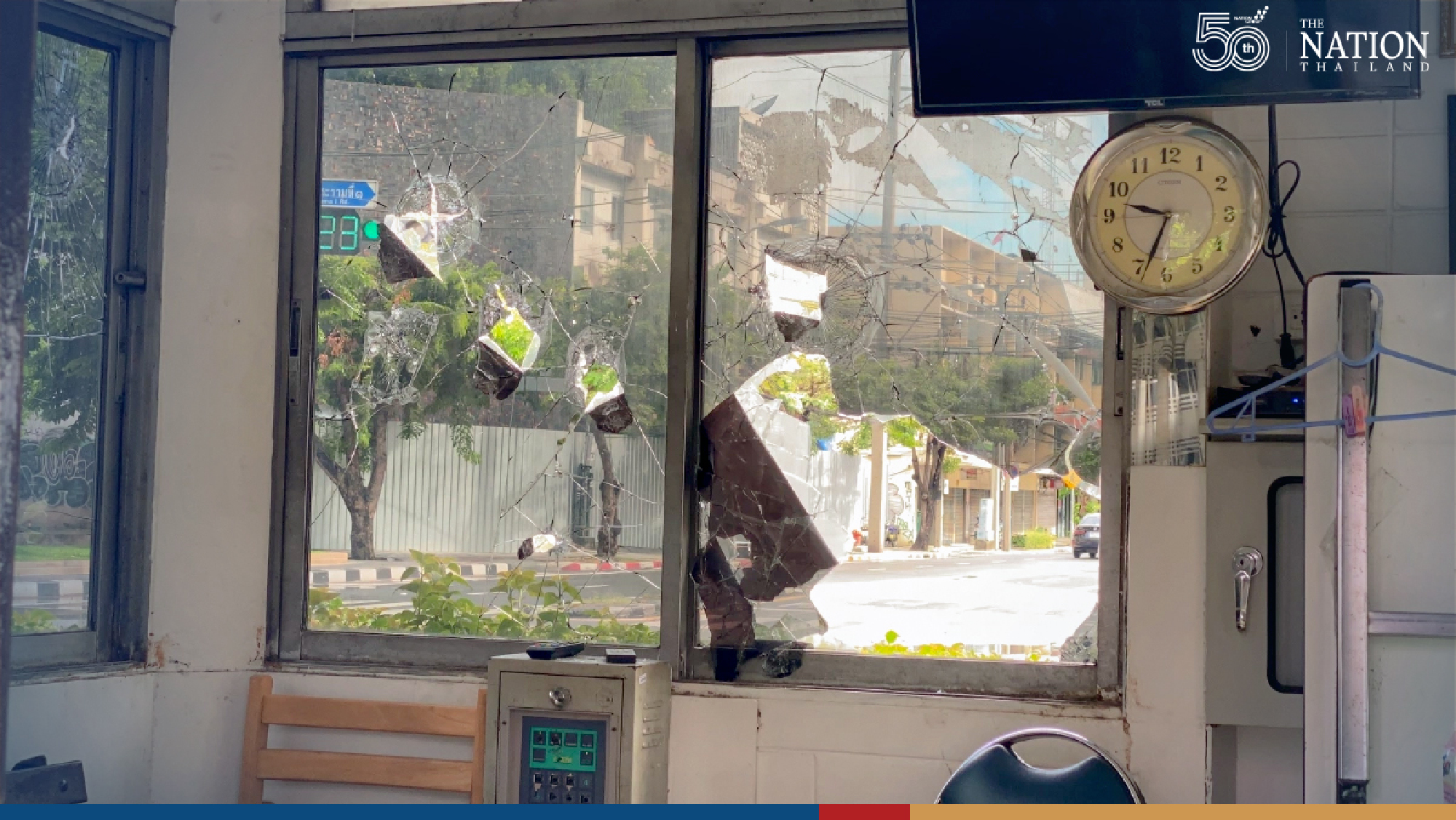 Another 17 protesters, including two minors, under police detention