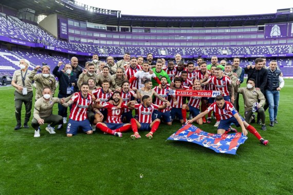 Atletico's players celebrate after the Spanish league football match between Real Valladolid CF and Atletico de Madrid.