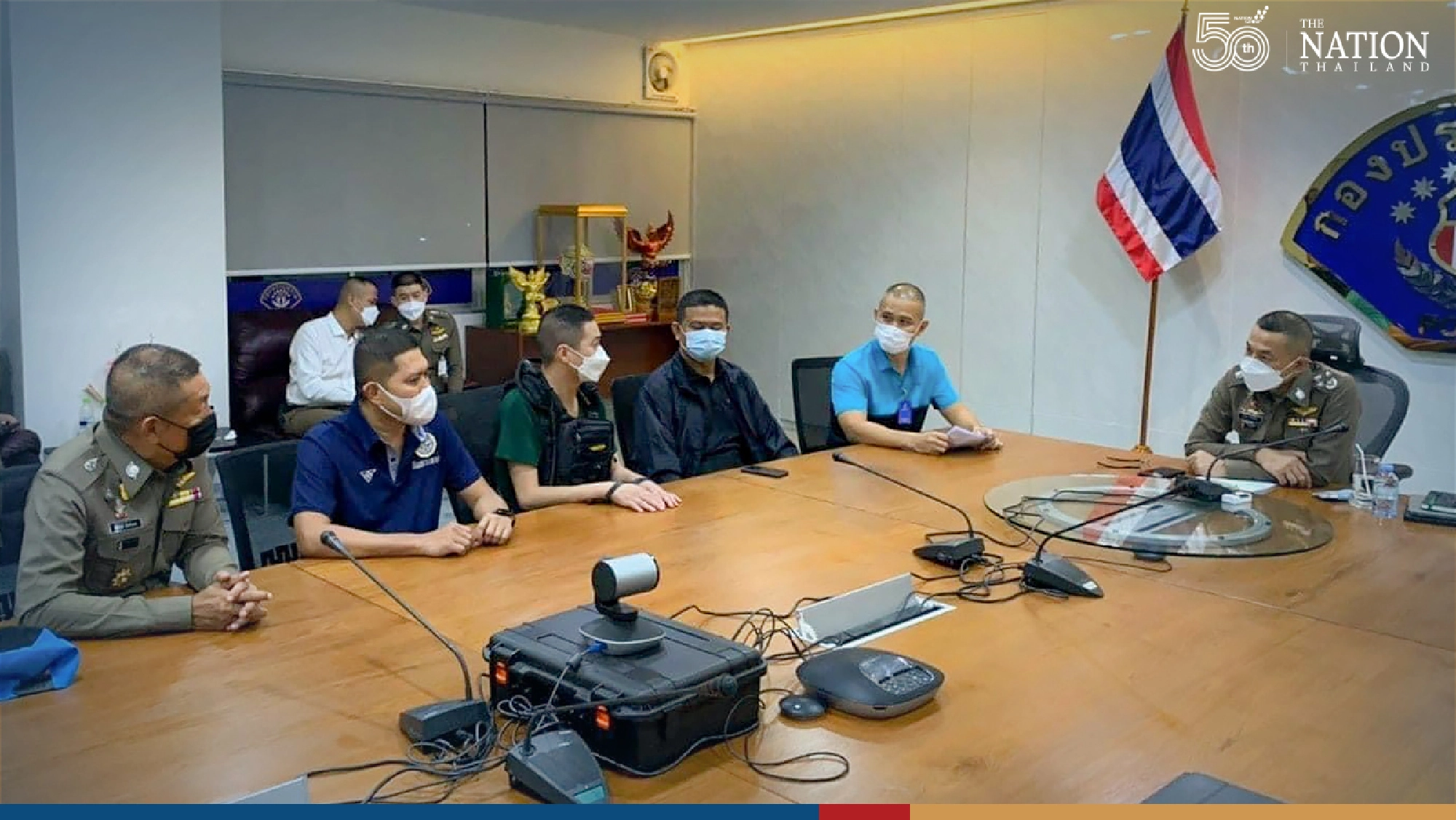 Police catch murder-suspect cop