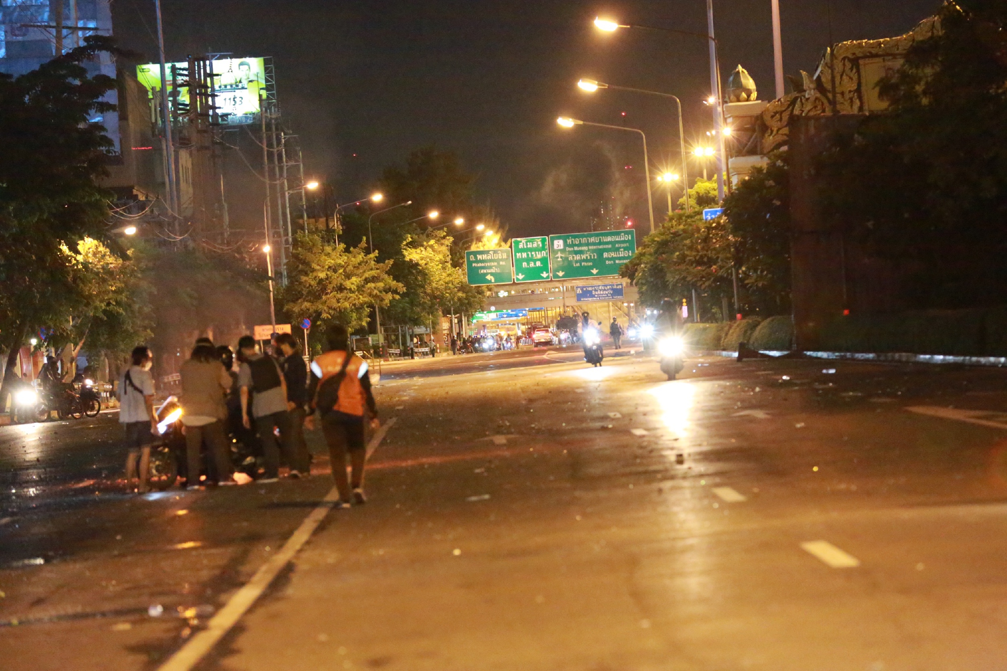 35 held for anti-government rally