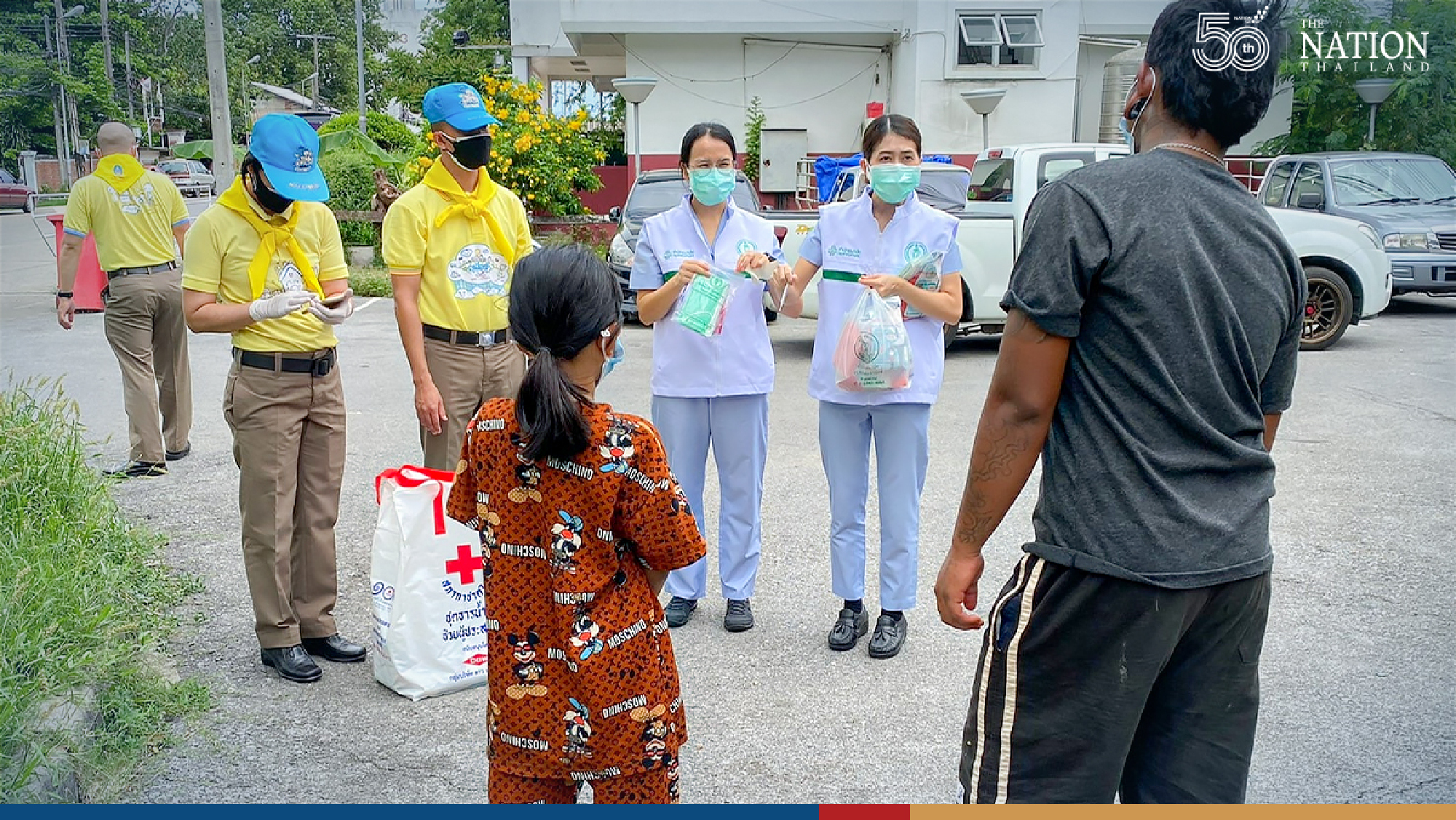 Mobile jab unit vaccinating over 4,000 vulnerable Bangkokians per day