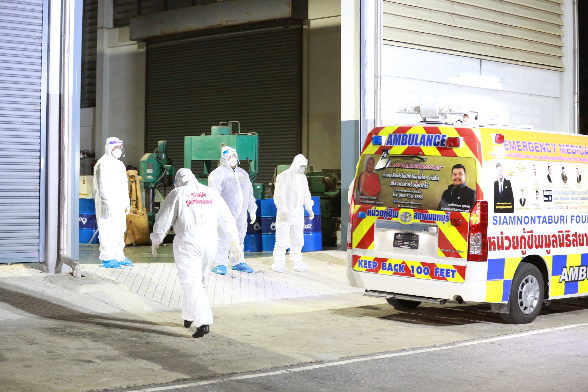 15 rescue workers called in to get 230kg infected mother down from 2nd storey