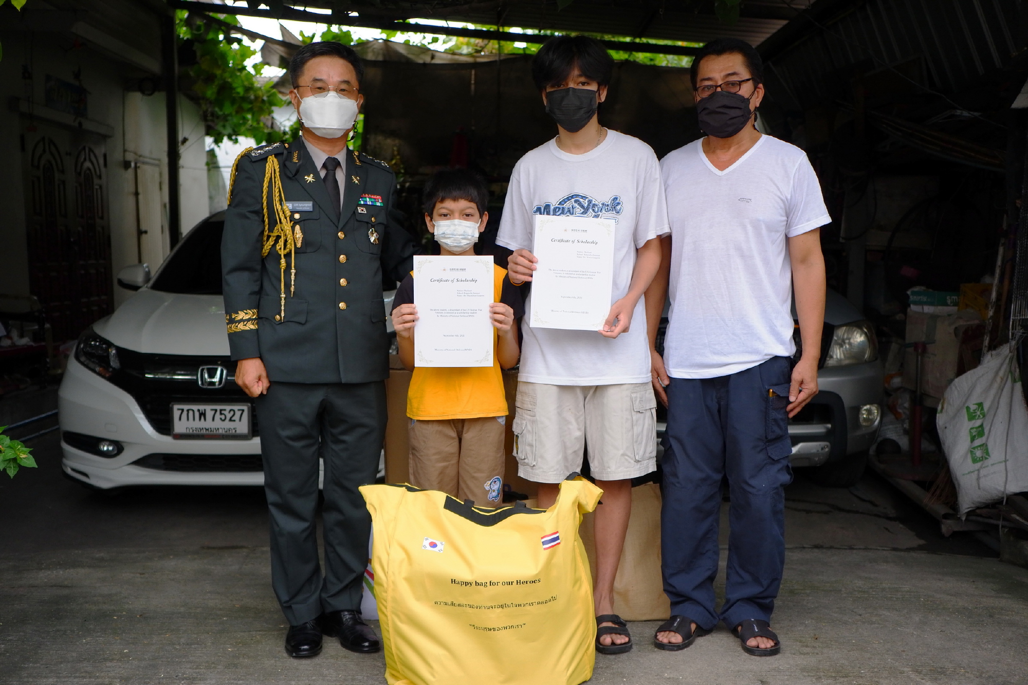 South Korean embassy to deliver happiness bags to Korean War veterans in Thailand