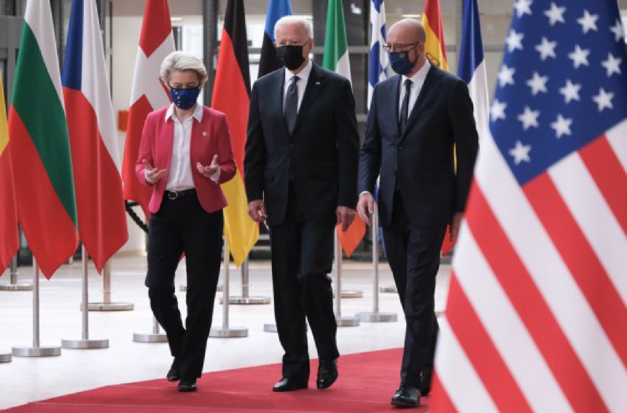 European Council President Charles Michel (R) and European Commission President Ursula von der Leyen (L) welcome U.S. President Joe Biden (C) at the EU headquarters in Brussels, Belgium, on June 15, 2021. (European Union/Handout via Xinhua)