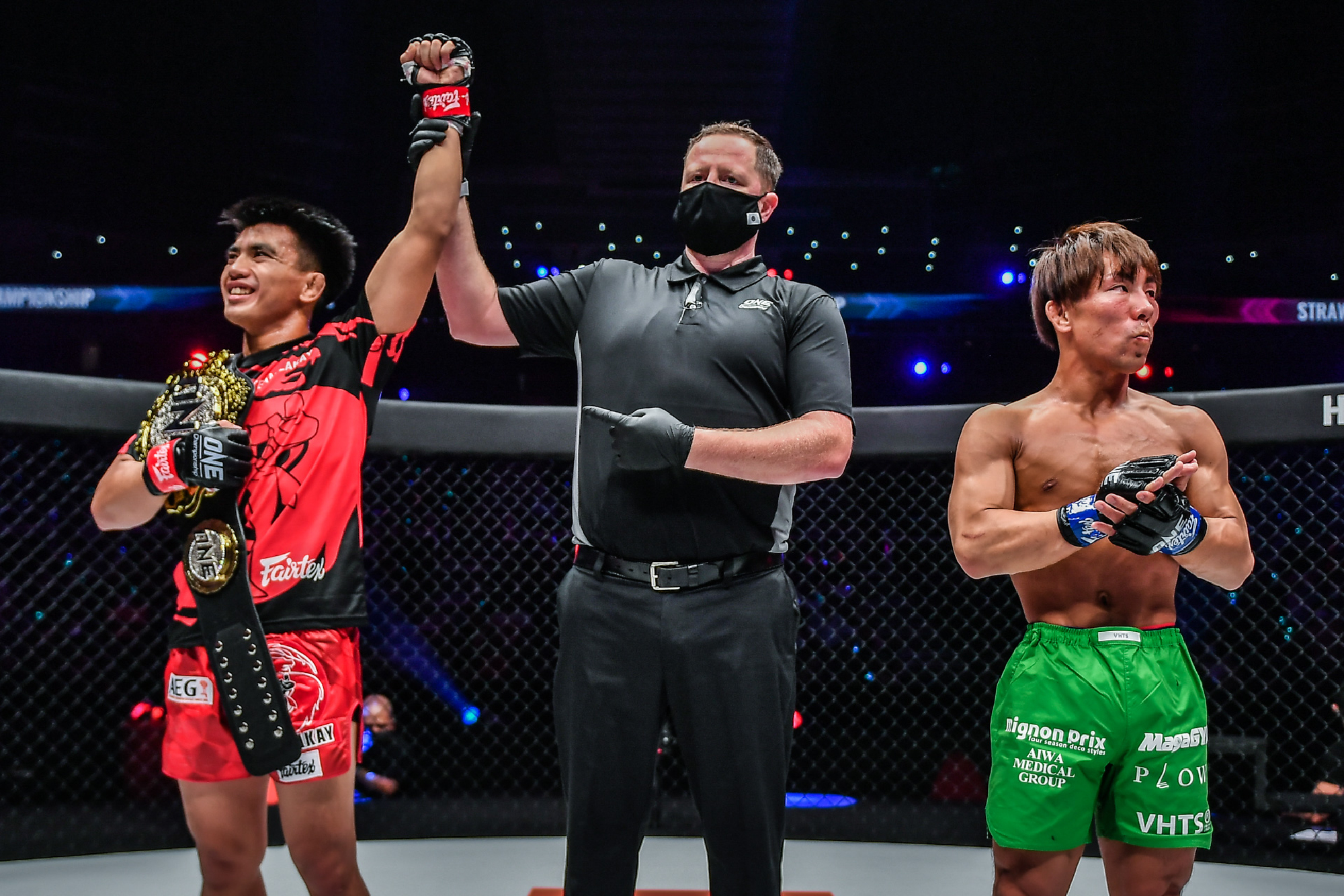 Mixed Martial Arts - Strawweight: Joshua Pacio def. Yosuke Saruta via TKO at 3:38 of Round 1