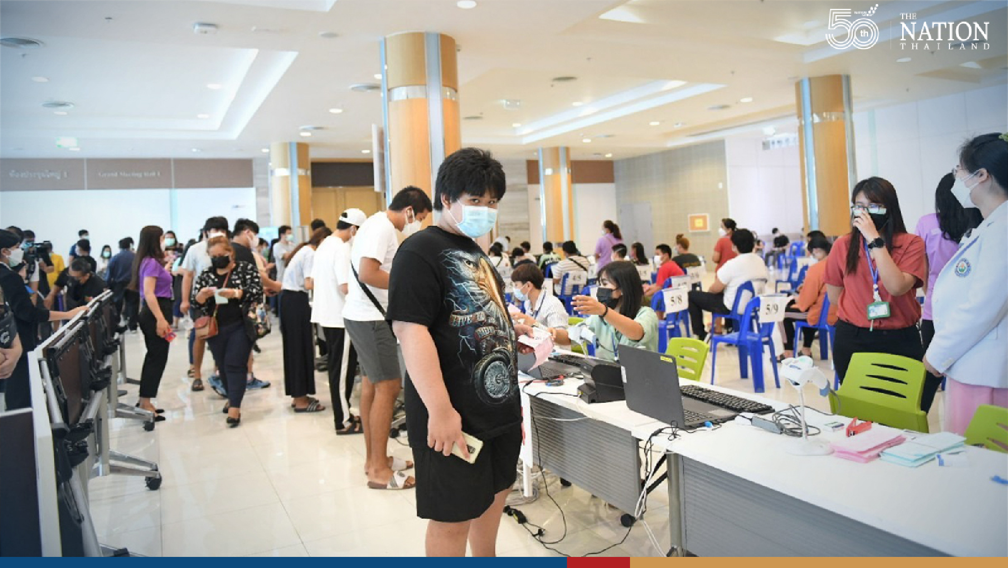 Majority of Bangkok students want a Covid jab: governor