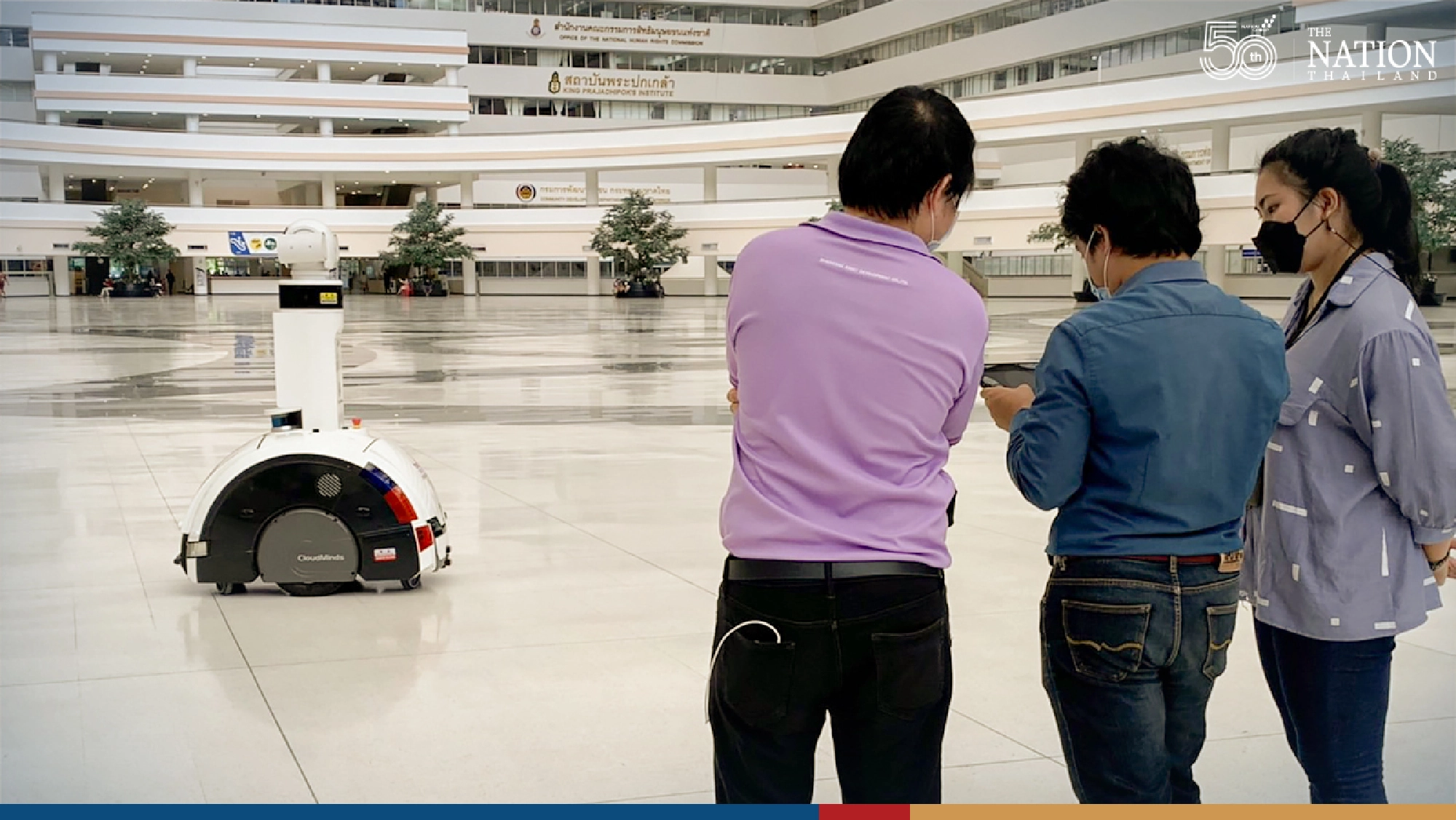 Robots to start patrolling Chaeng Wattana govt complex from next week