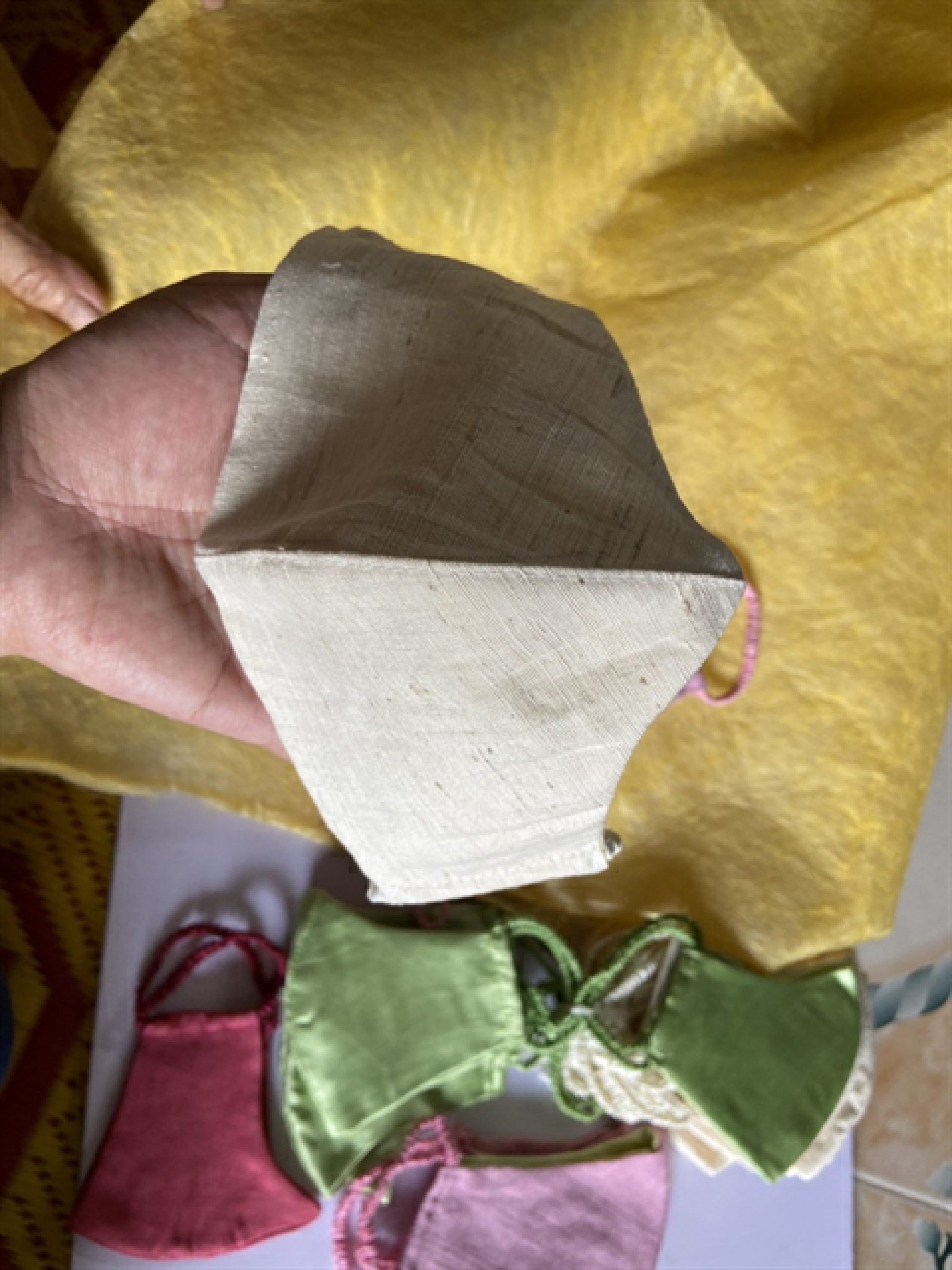 Silk artisan keeps production going despite pandemic