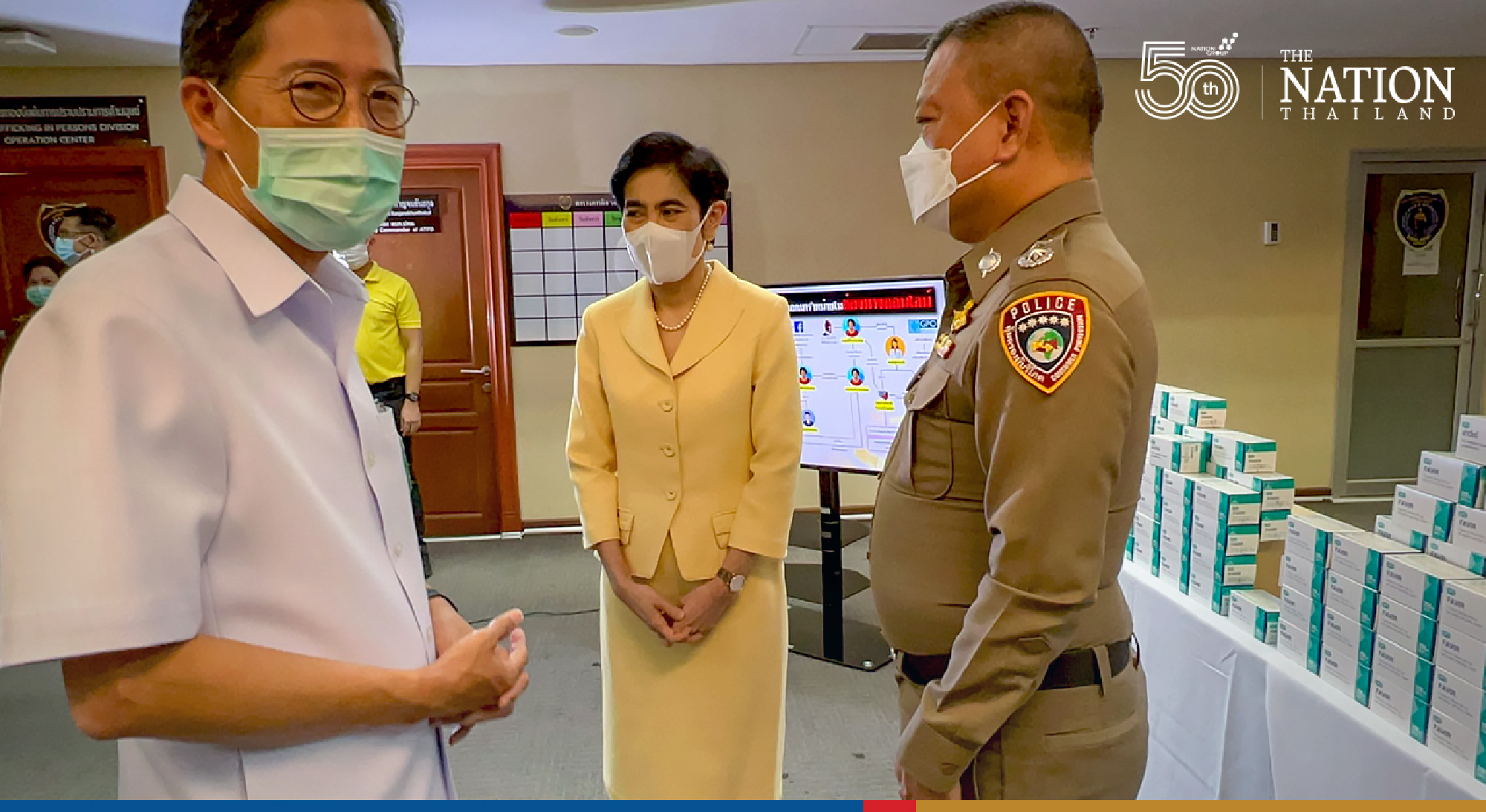 Summonses for Bangkok hospital director over alleged smuggling of Covid-19 pills