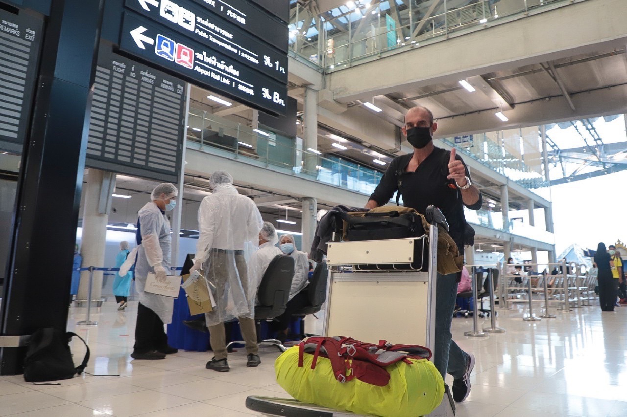 Bangkok greets over 7,000 tourists on first day of reopening