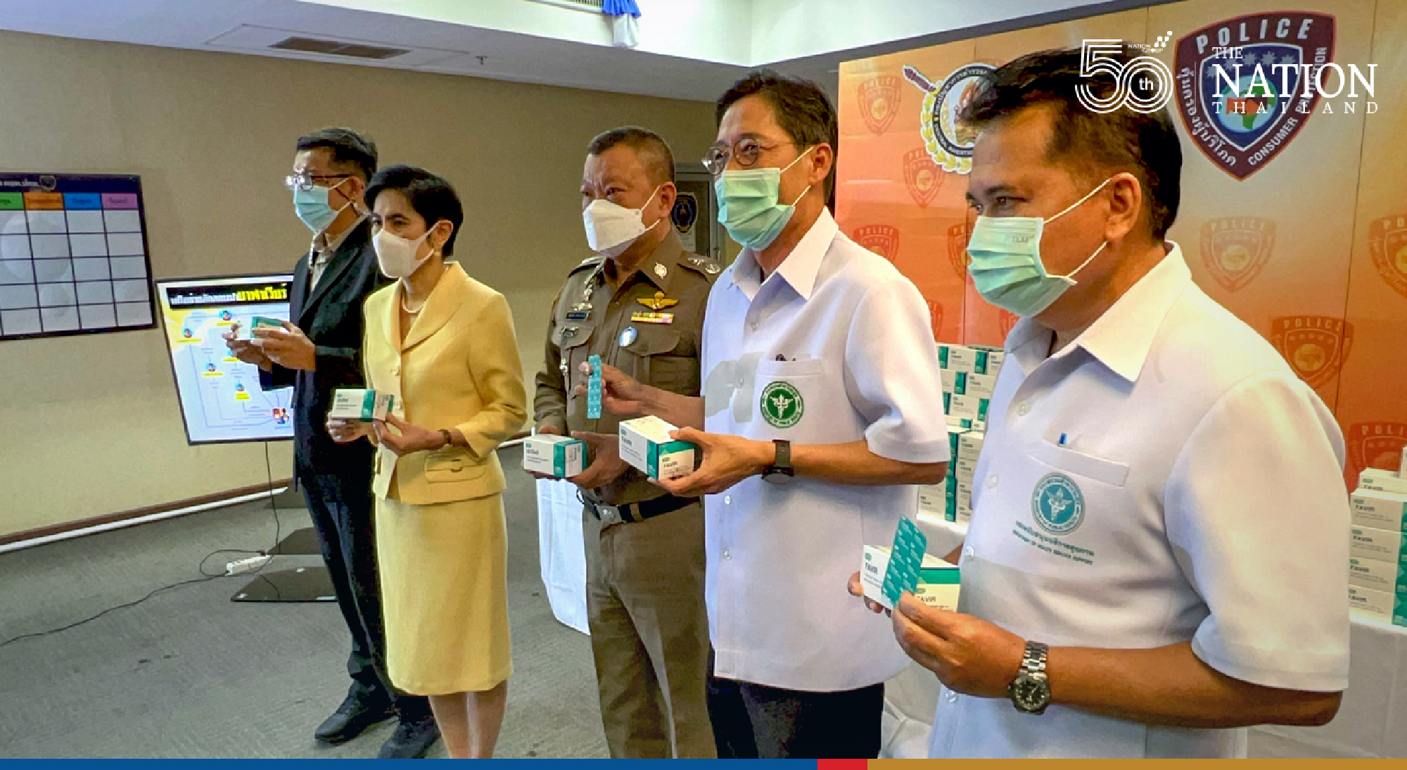 Summonses for Bangkok hospital director over alleged smuggling of Covid-19 pills