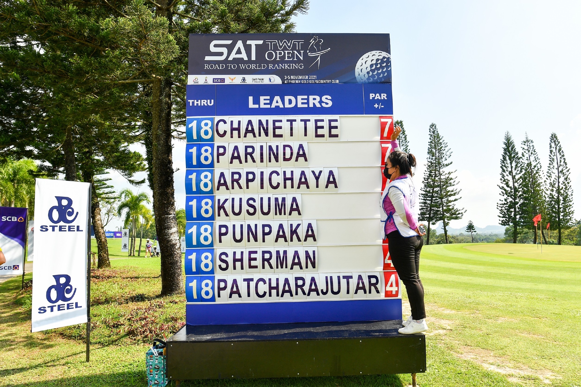 Parinda, Arpichaya and Chanettee join three-way lead in Pattaya