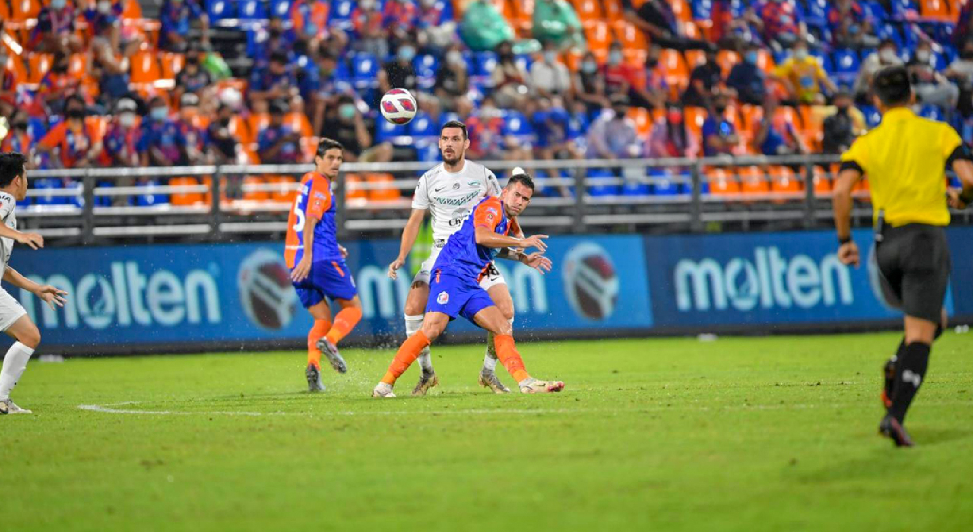 Buriram United trounces Muang Thong United on Thai League Sunday