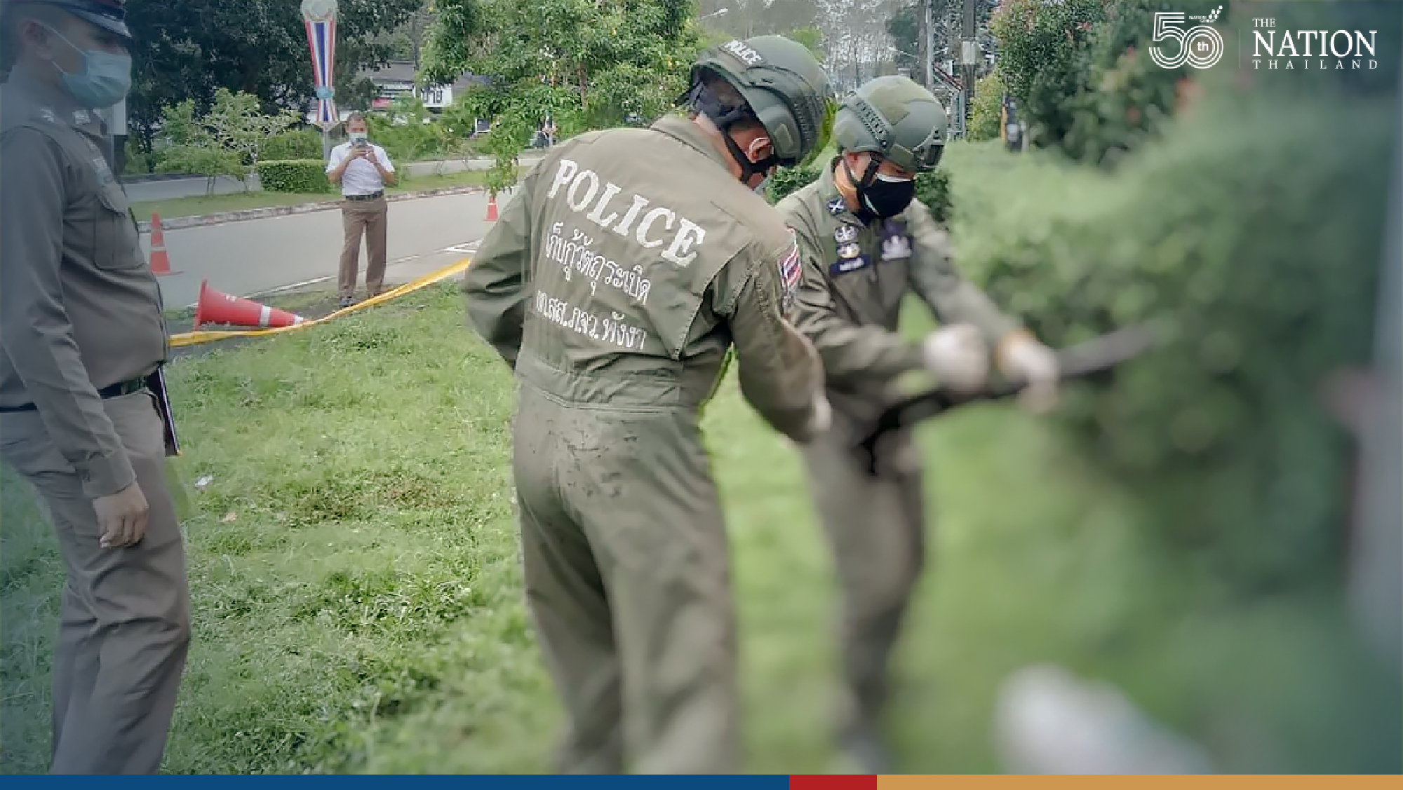 Sack filled with guns dropped off at police station in Phang Nga