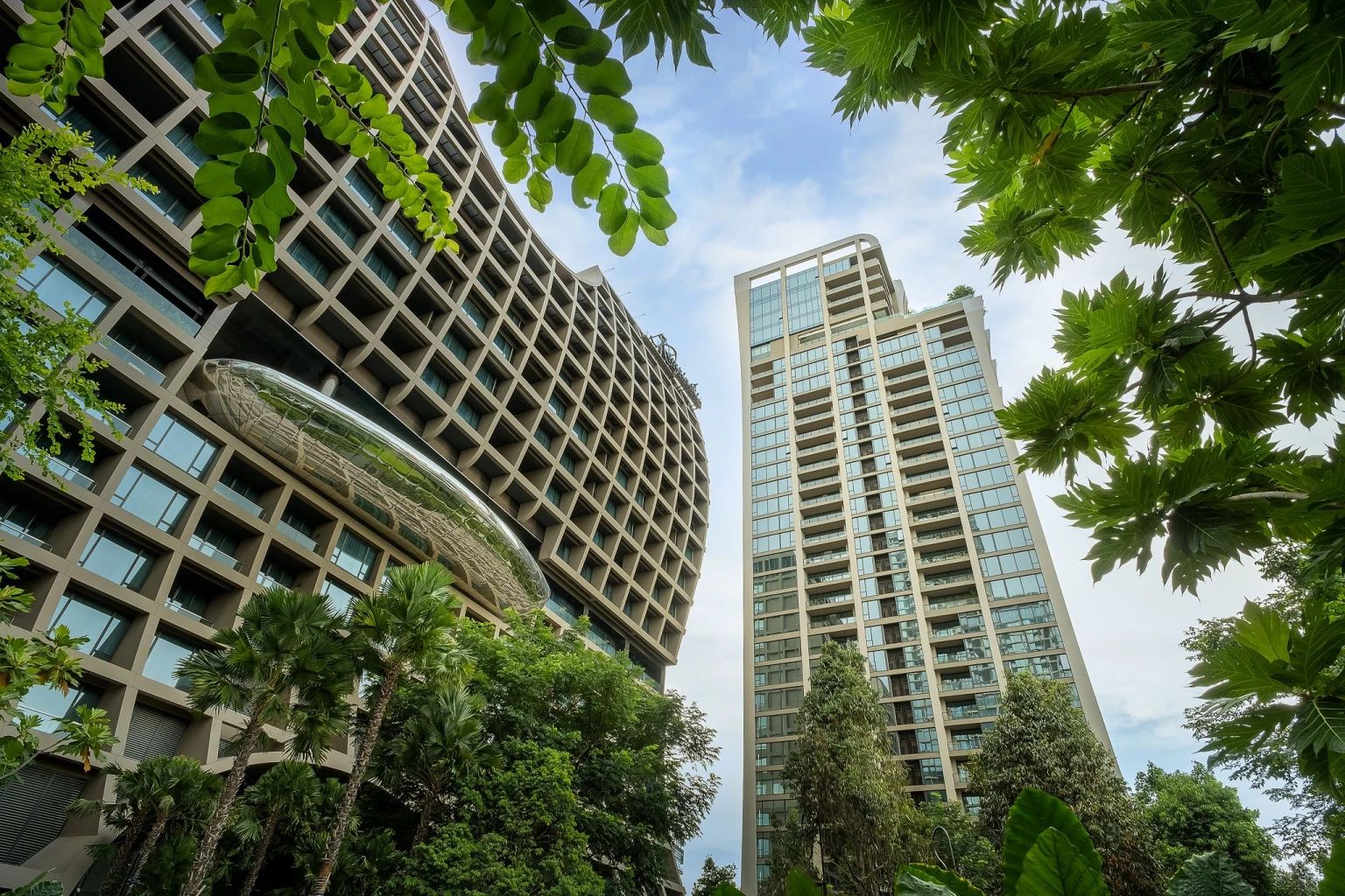 Siam Sindhorn has successfully propelled Sindhorn Village  to become the largest LEED CAMPUS in Thailand and  one of the Largest Mixed-Use Development in ASEAN  to achieve LEED Certification for all its buildings.
