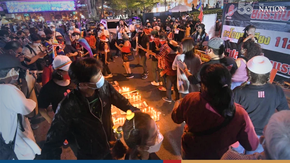 Pro-democracy rally in heart of Bangkok wraps up peacefully