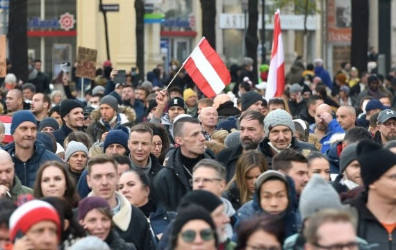 People take part in a demonstration in Vienna, Austria, on Nov. 20, 2021. The demonstration against the COVID-19 measures took place in Vienna on Saturday. (Xinhua/Guo Chen)
