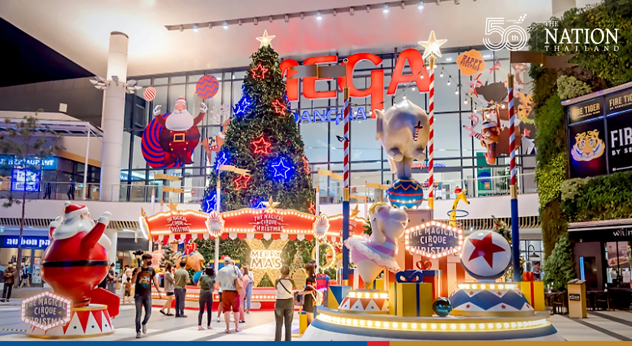 On the hunt for the best Christmas lights in Bangkok