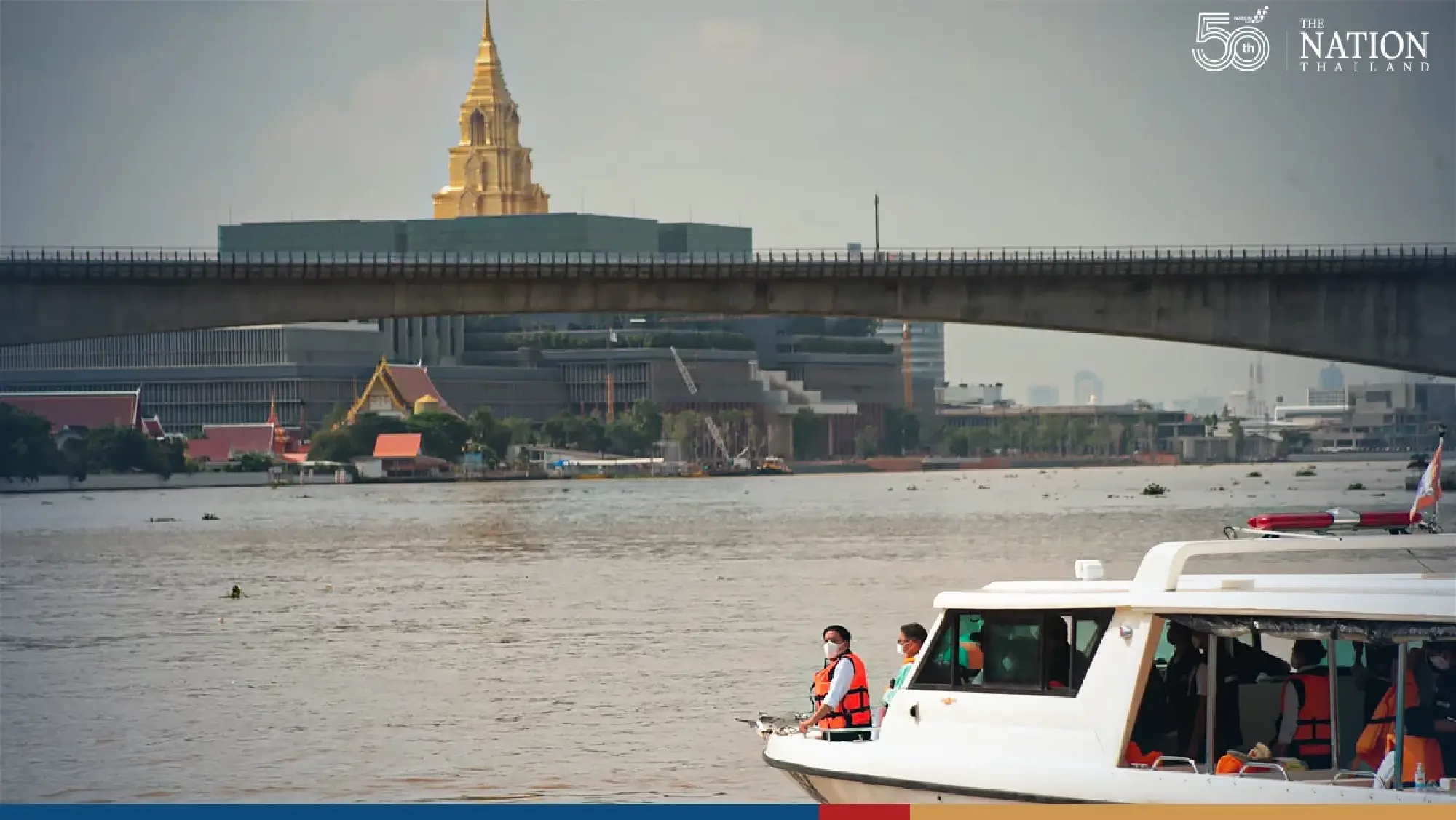 Prevailing Northeast monsoon over Gulf will push up Chao Phraya level in Samut Prakan