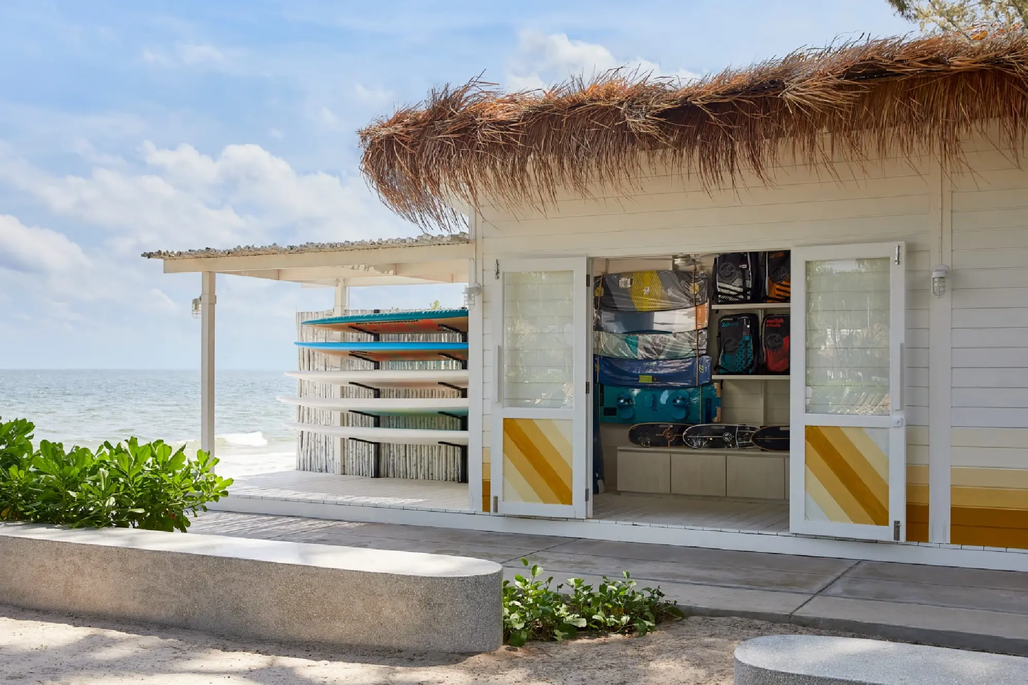 Surf’s Up! The Standard, HUA HIN To Host “Sporty And Soaked”- A Vibrant Seafront Festival And Surfing Master Class