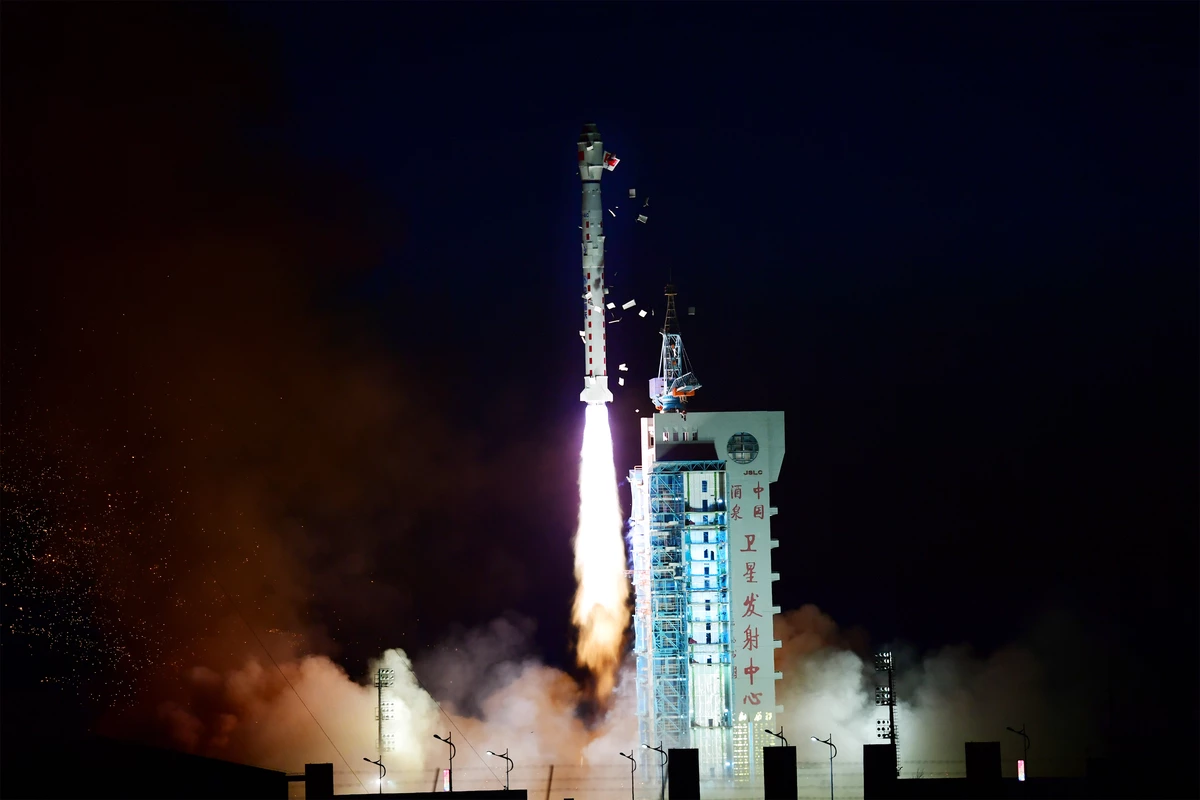 China launches L-SAR 01A satellite for land observing